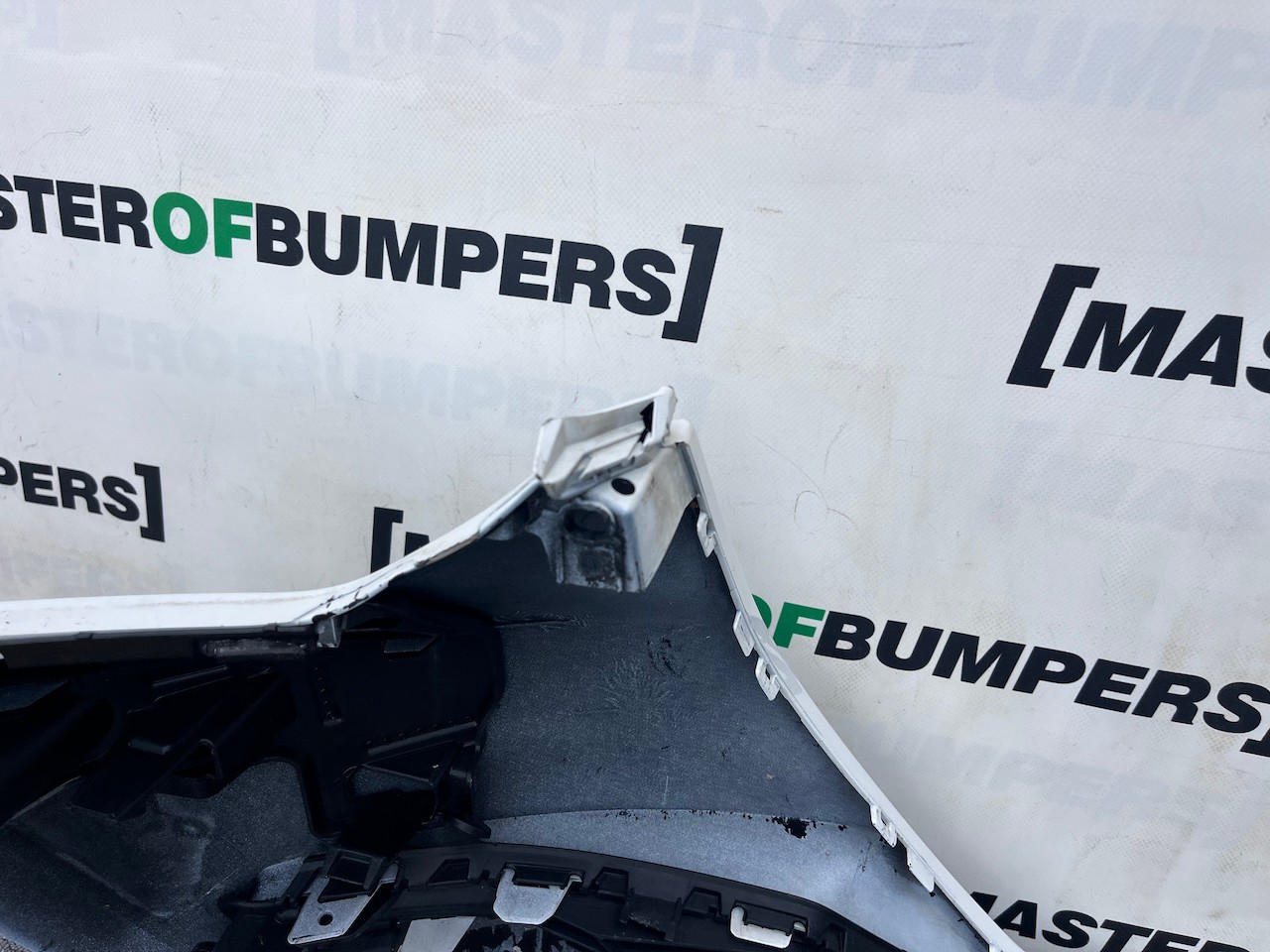 Peugeot 208 Active Premium Mk2 2020-2023 Front Bumper White Genuine [c421]