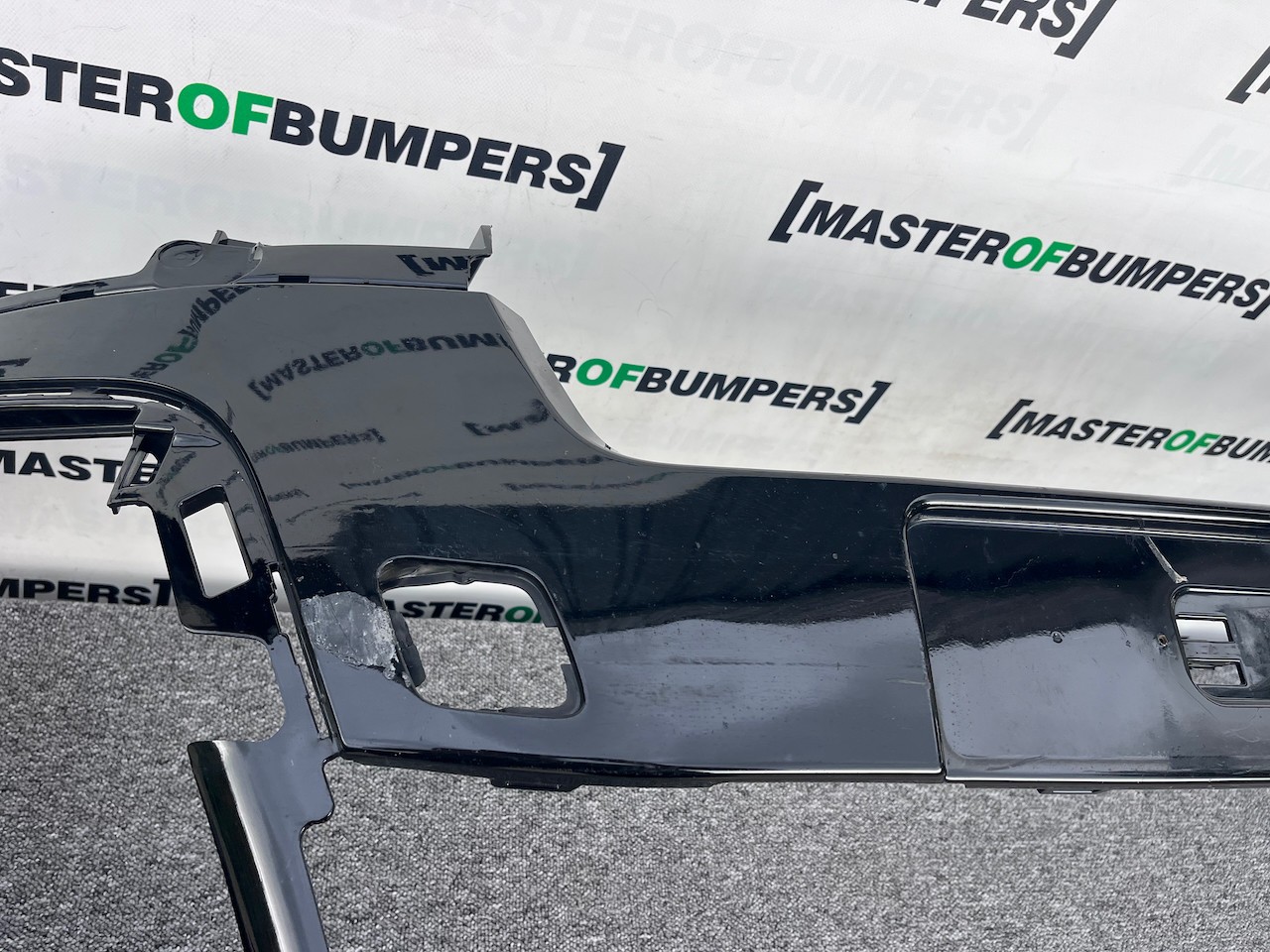 Peugeot Expert Vivaro Scudo Zafira 2016-2022 Front Bumper 6 Pdc Genuine [q297]