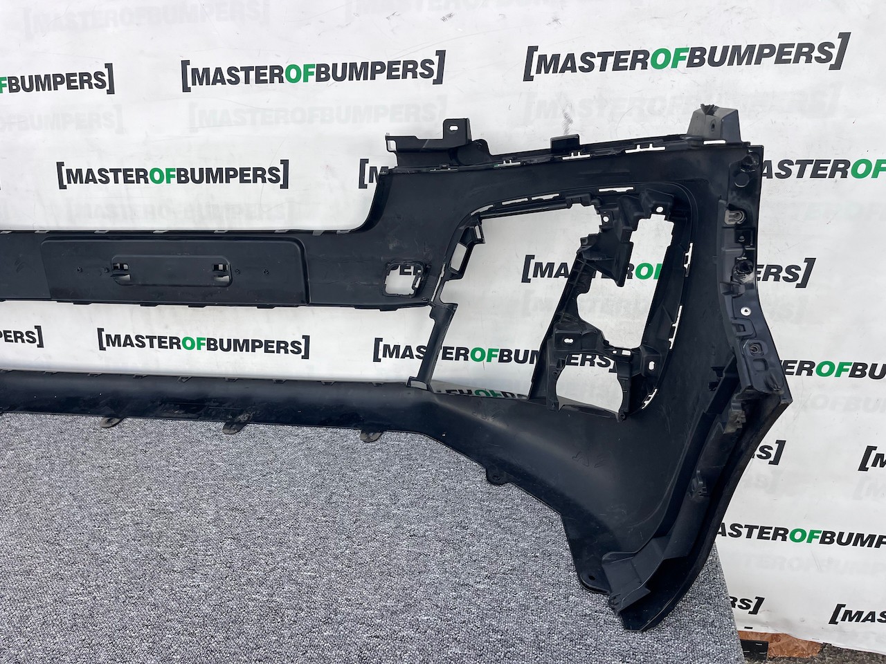 Peugeot Expert Vivaro Scudo Zafira 2016-2022 Front Bumper 6 Pdc Genuine [q297]