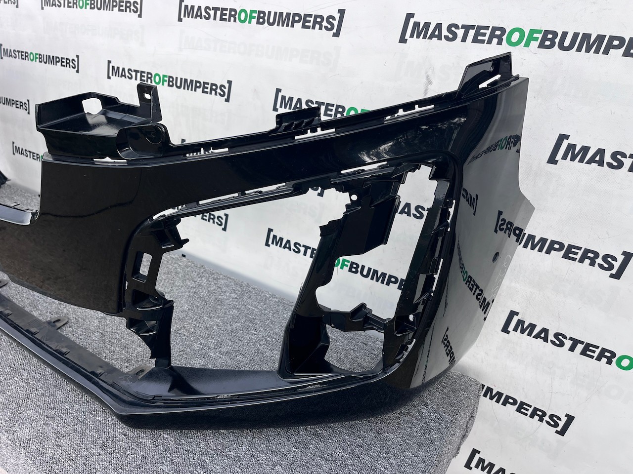 Peugeot Expert Vivaro Scudo Zafira 2016-2022 Front Bumper 6 Pdc Genuine [q297]