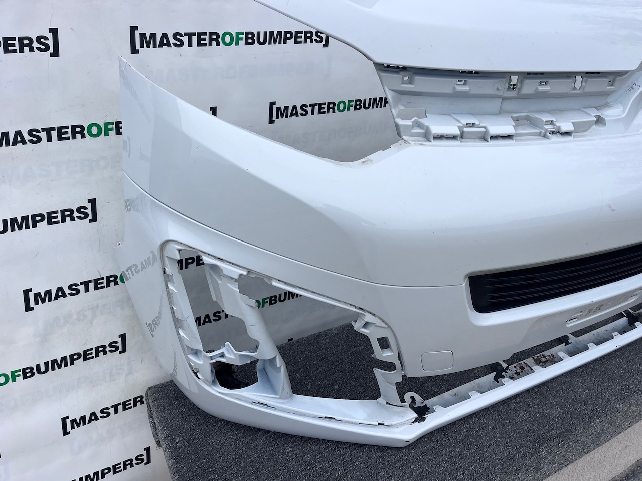 Citroen Dispatch Enterprise Crew Cab 2016-2022 Front Bumper 4 Pdc Genuine [c487]