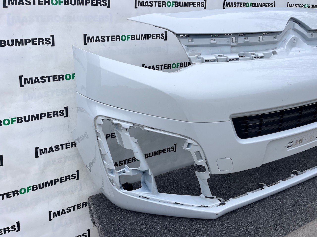 Citroen Dispatch Enterprise Crew Cab 2016-2022 Front Bumper 4 Pdc Genuine [c487]