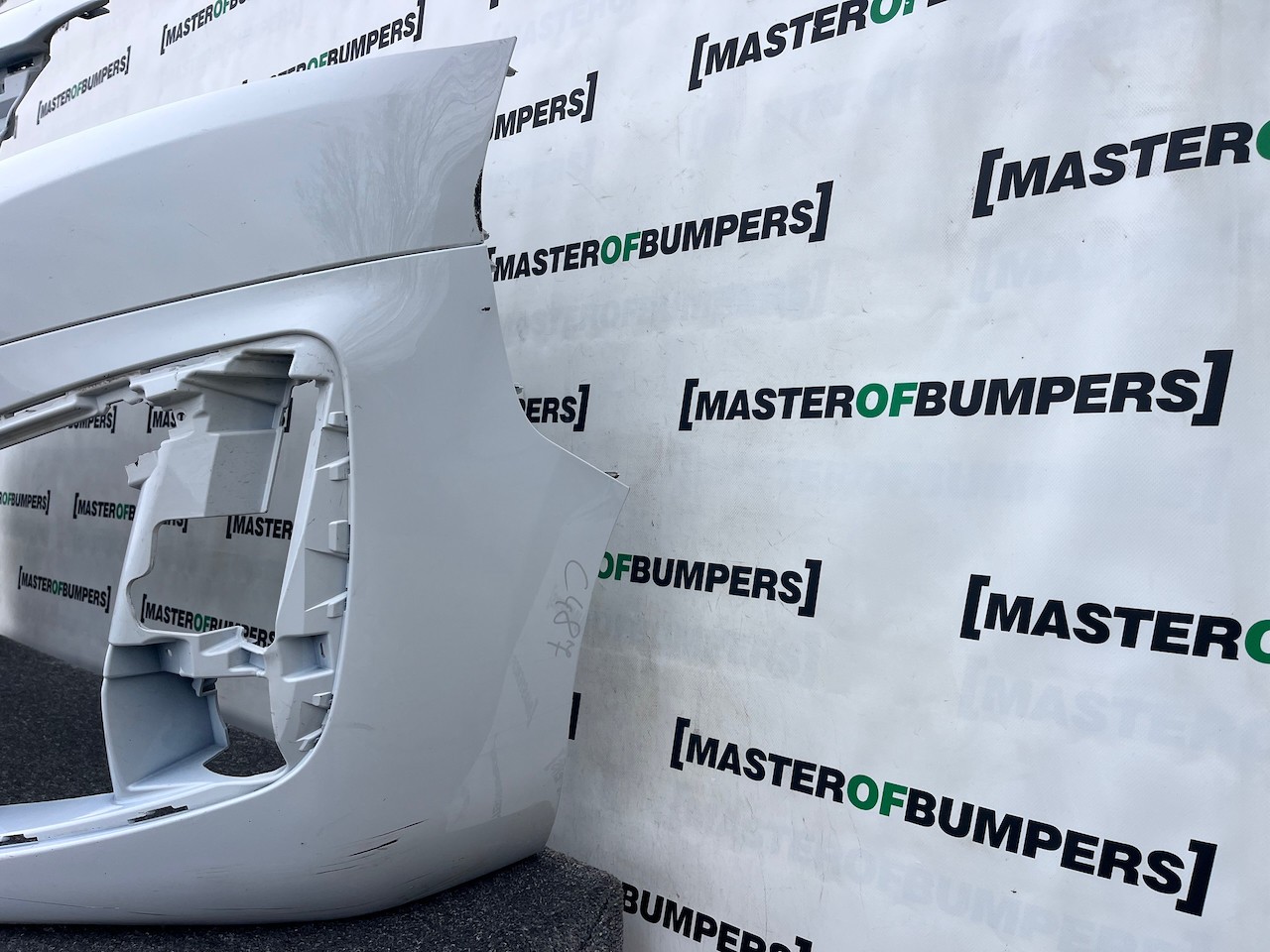 Citroen Dispatch Enterprise Crew Cab 2016-2022 Front Bumper 4 Pdc Genuine [c487]