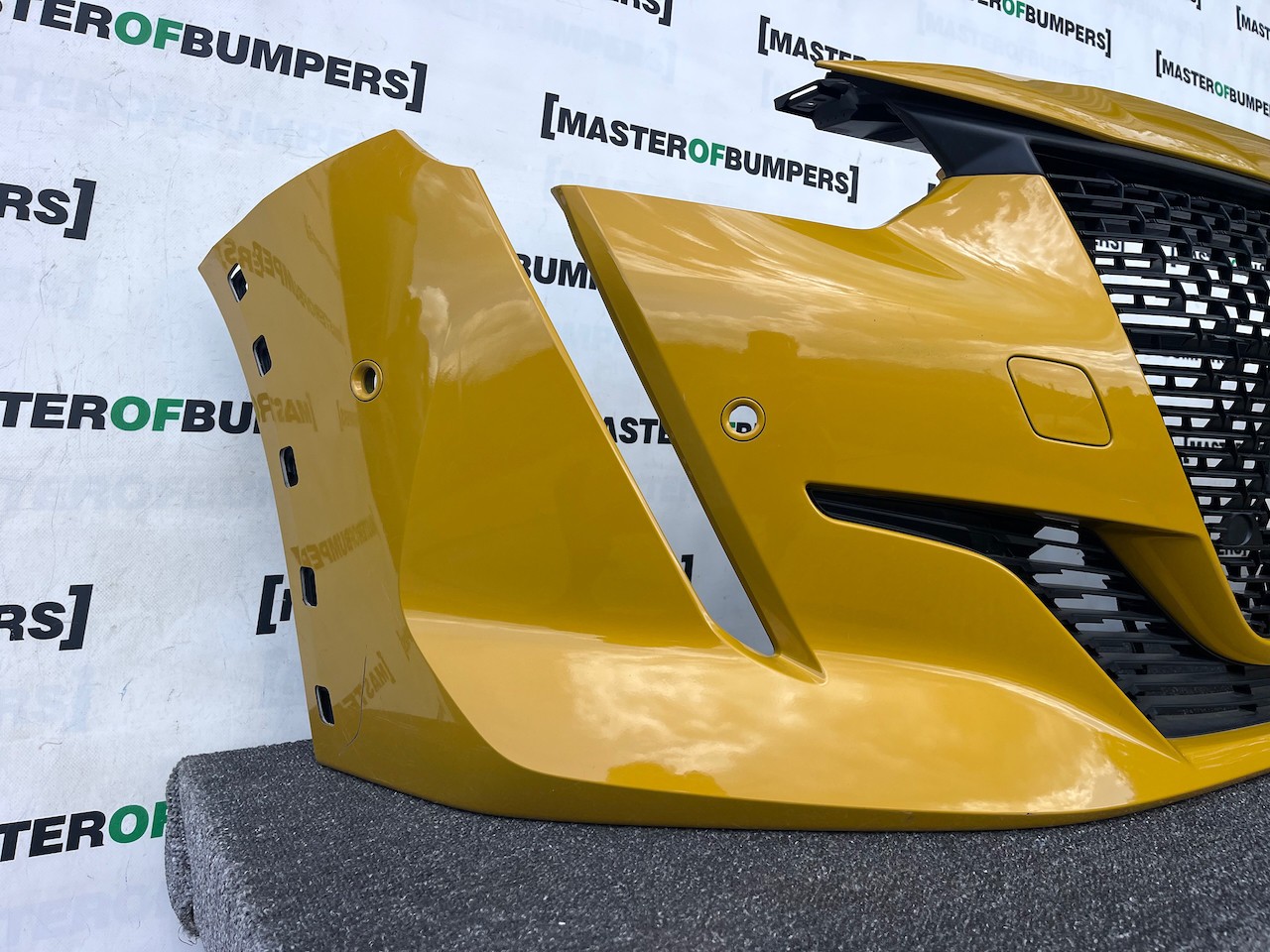 Peugeot 208 Gt Line Mk2 Hatchback 2020-2023 Front Bumper 6 Pdc Genuine [c501]