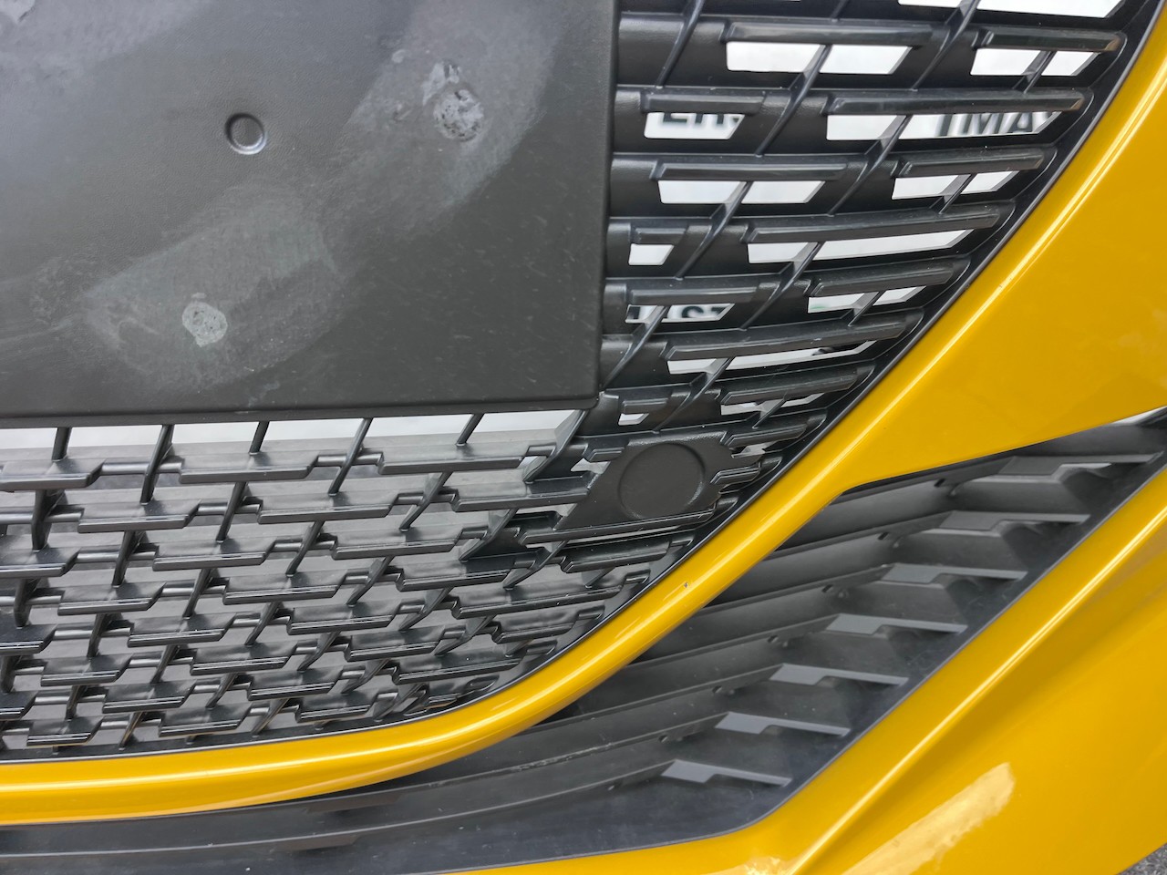 Peugeot 208 Gt Line Mk2 Hatchback 2020-2023 Front Bumper 6 Pdc Genuine [c501]