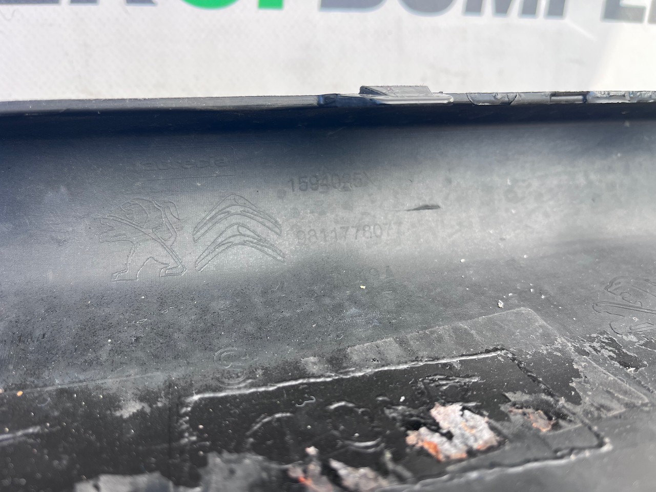 Peugeot Expert Vivaro Scudo Zafira 2016-2022 Front Bumper 6 Pdc Genuine [c543]