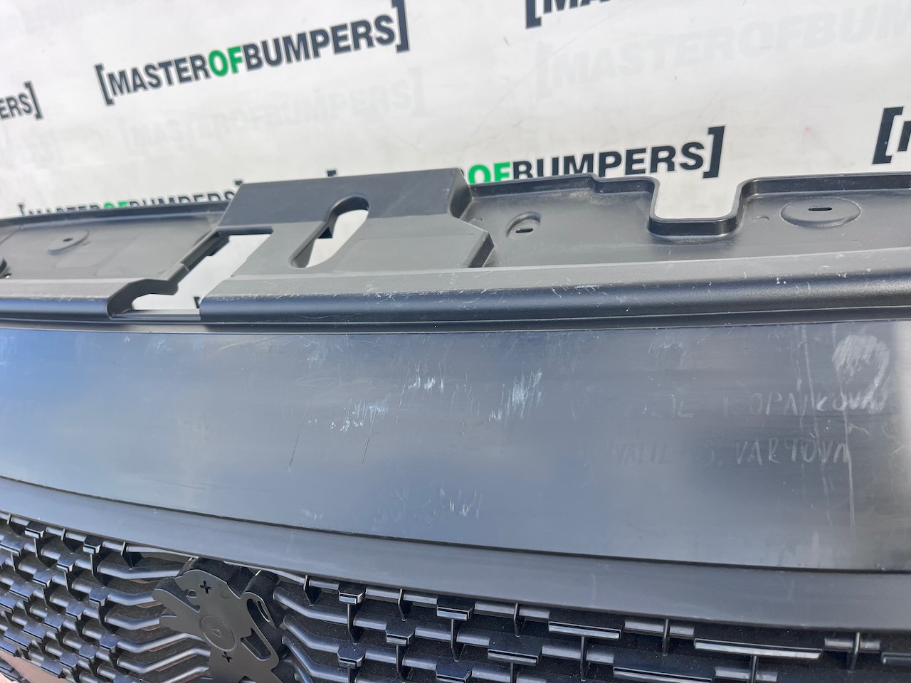 Peugeot 208 Gt Line Mk2 Hatchback 2020-2023 Front Bumper 6 Pdc Genuine [c566]