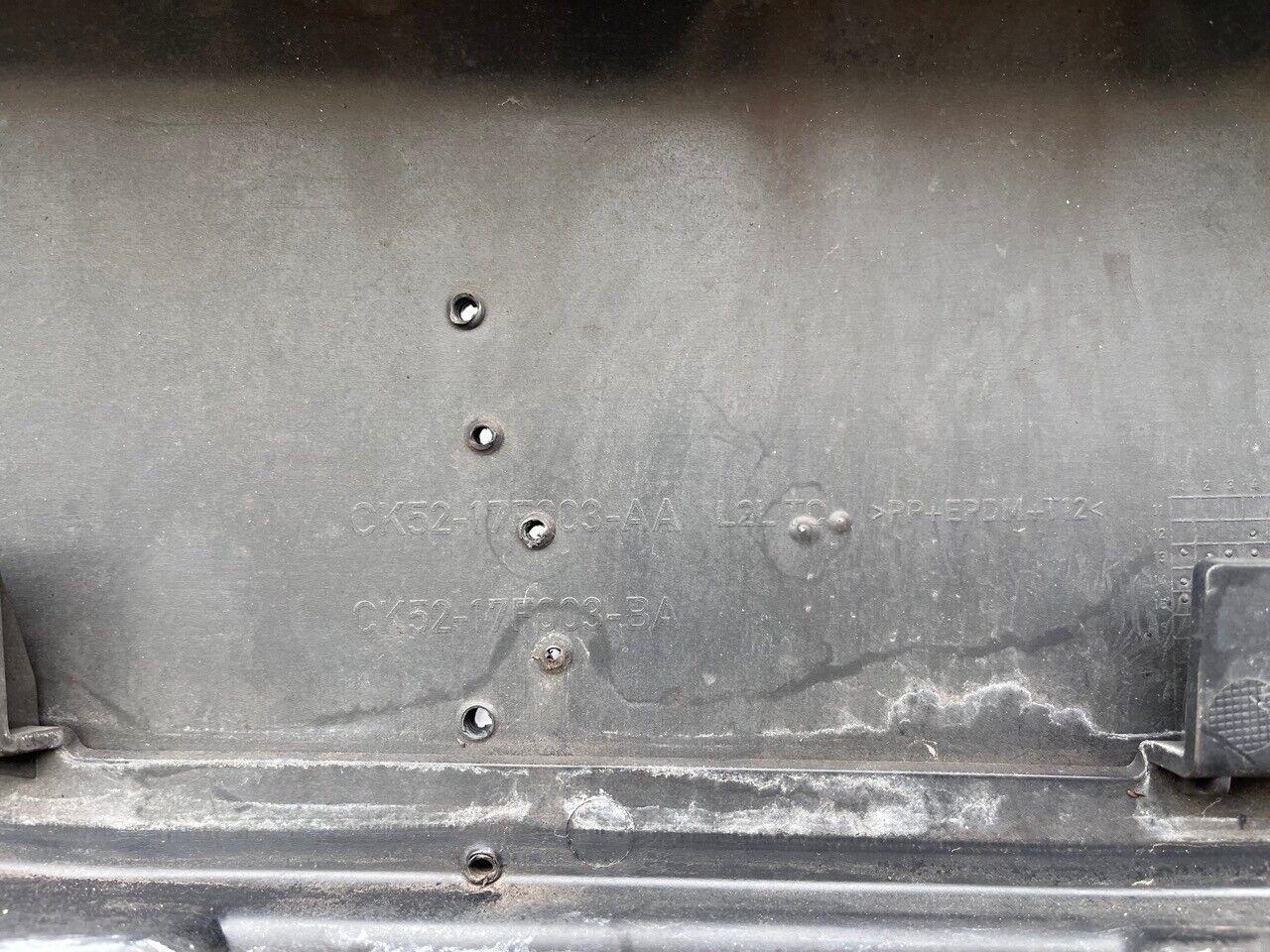 Range Rover Vouge L405 2012-2017 Front Bumper Black 360 Camera Genuine [p638]