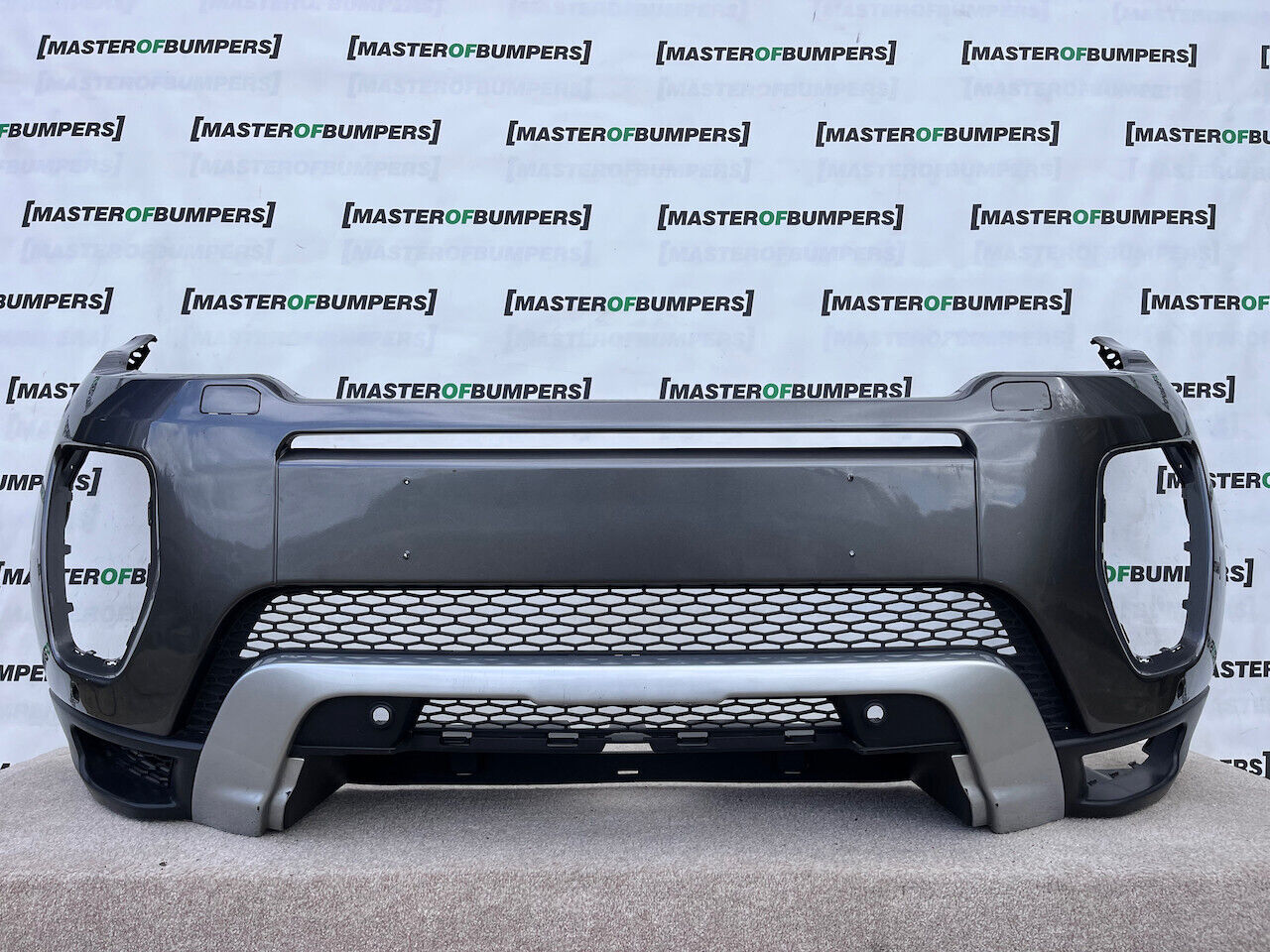 Range Rover Evoque Dynamic Hse Lift 2015-2018 Front Bumper 4 Pdc Genuine [p63]