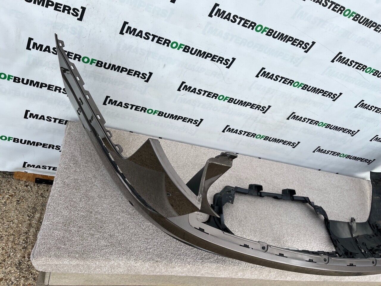 Range Rover Velar Hse R Dynamic D240 2017-2021 Rear Bumper Genuine [p904]