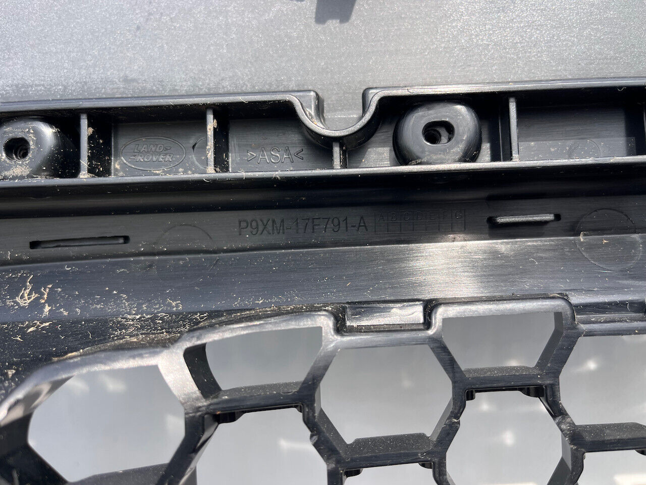 Land Rover Range Rover Sport Svr 2024-on Front Bumper 6 Pdc Genuine [p397]