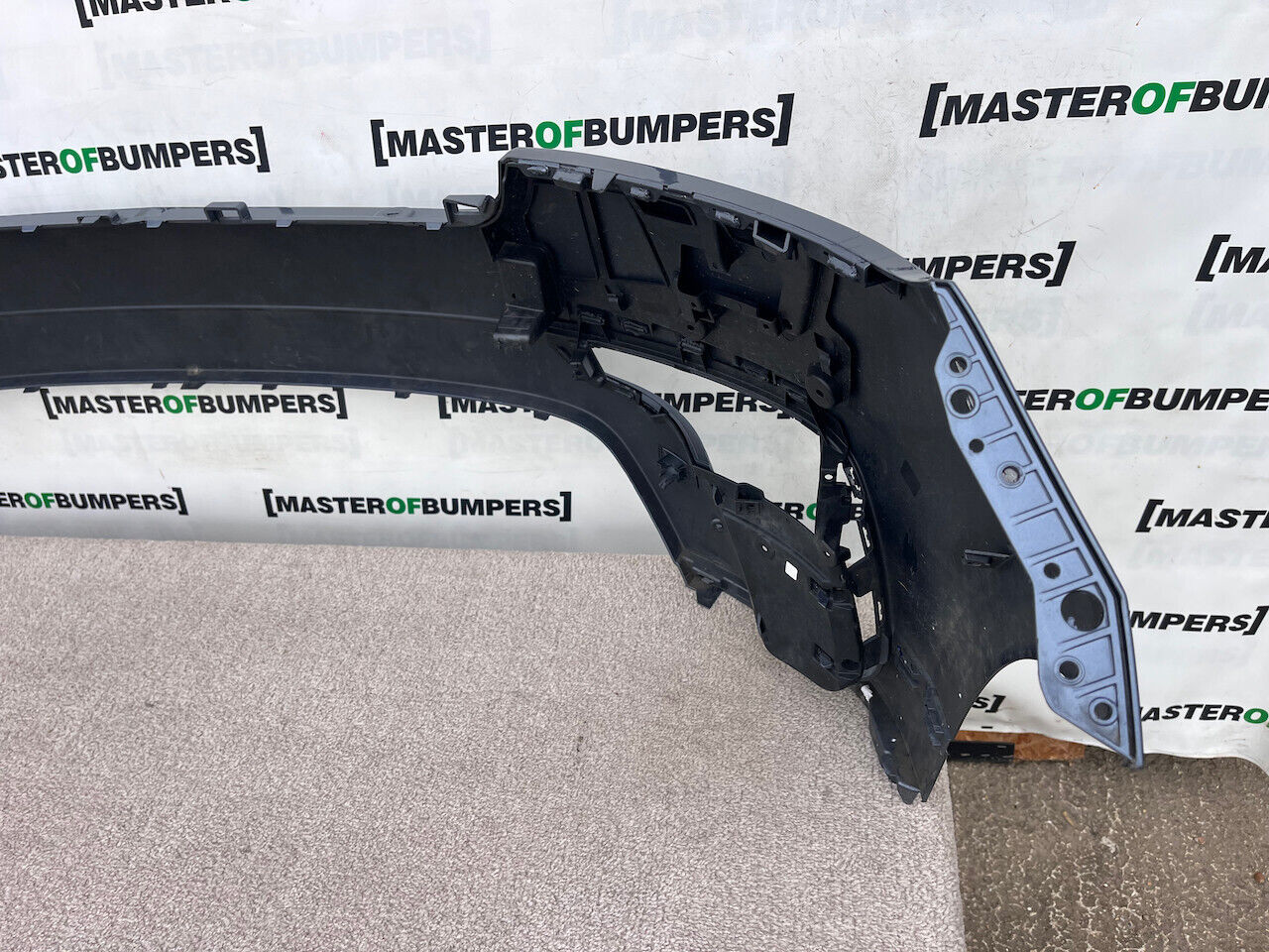Range Rover Velar Dynamic Hse Suv 2019-2023 Front Bumper 4 Pdc Genuine [p415]