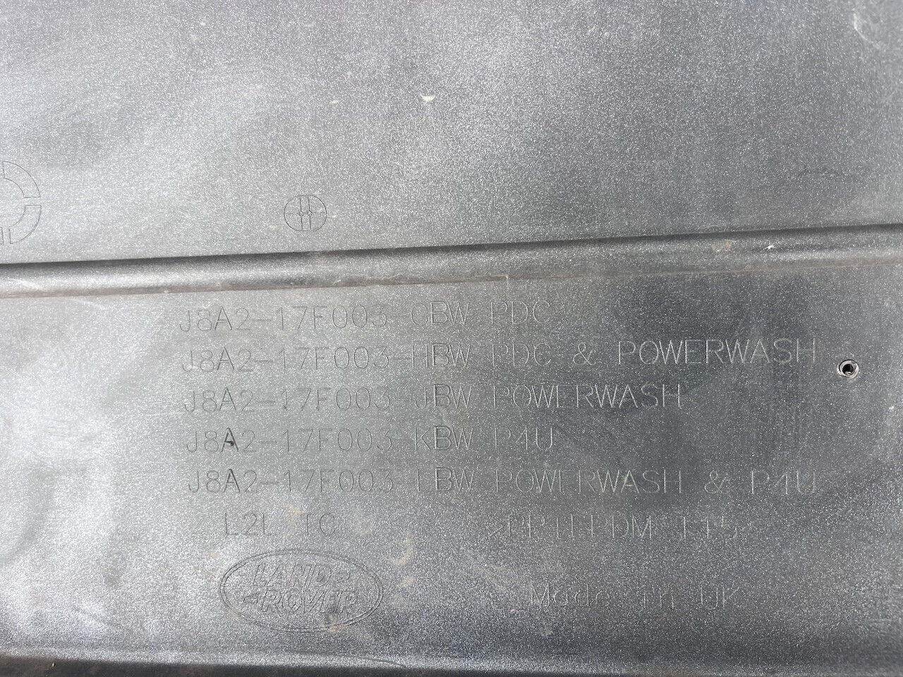 Range Rover Velar Dynamic Hse Suv 2019-2023 Front Bumper 4 Pdc Genuine [p415]