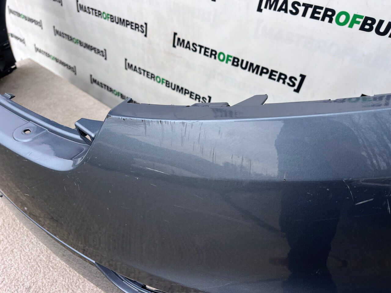 Range Rover Velar Dynamic Hse Suv 2019-2023 Front Bumper 4 Pdc Genuine [p415]