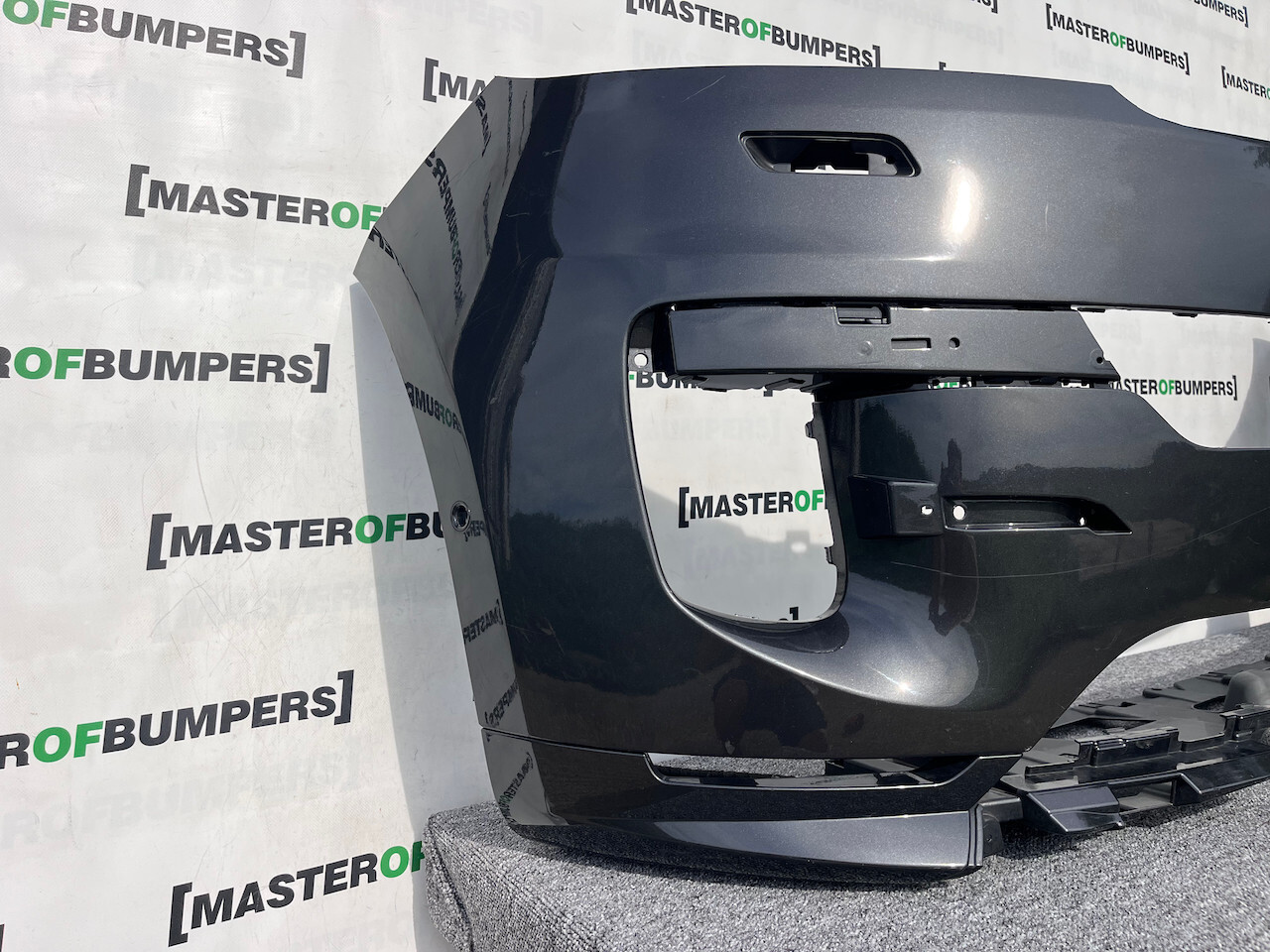 Range Rover Sport L461 Suv 2023-on Front Bumper 6 Pdc + Jets Genuine [p439]