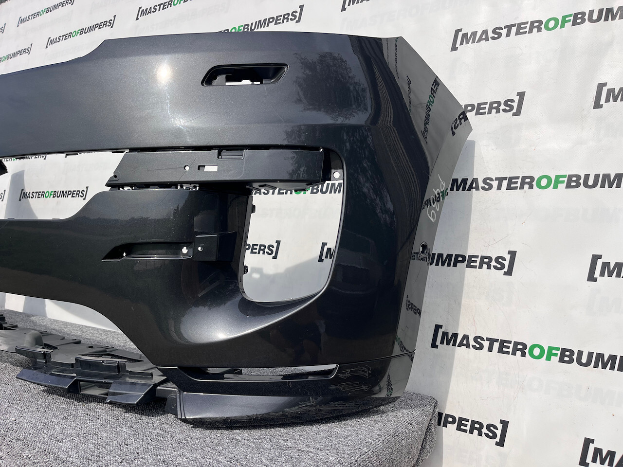 Range Rover Sport L461 Suv 2023-on Front Bumper 6 Pdc + Jets Genuine [p439]