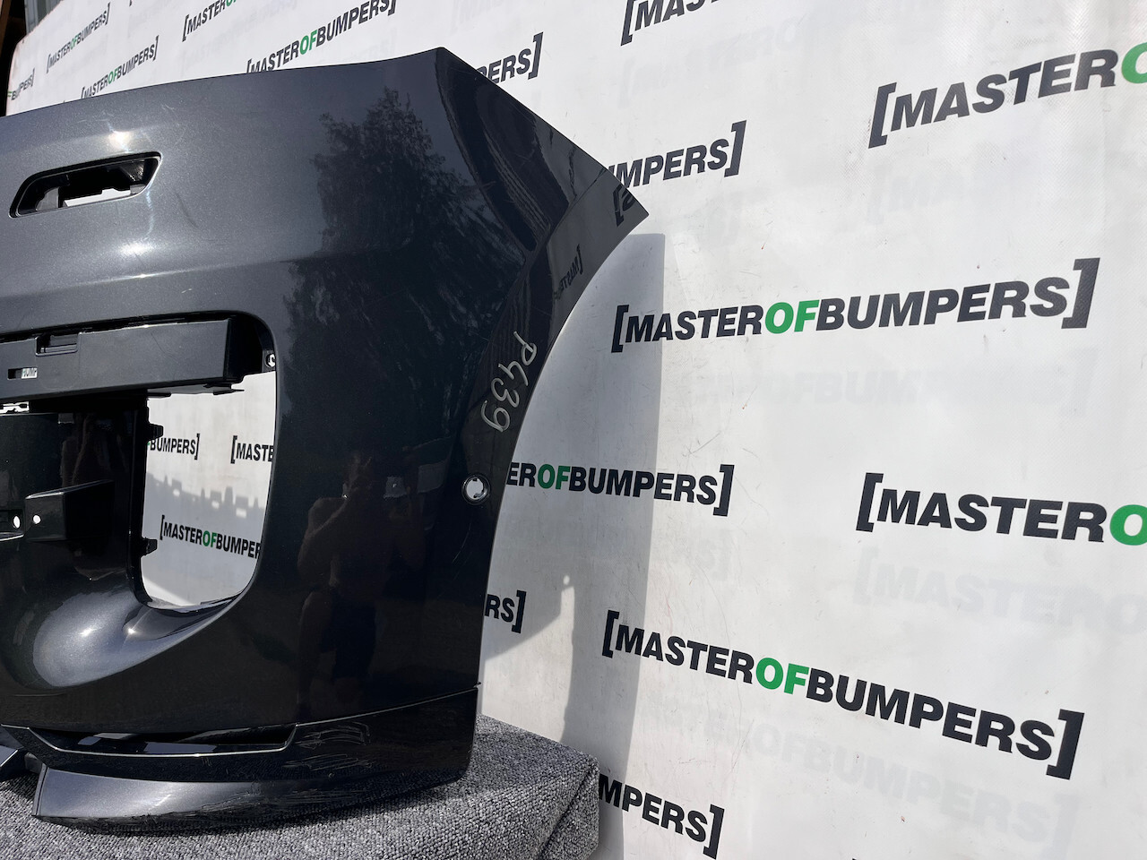 Range Rover Sport L461 Suv 2023-on Front Bumper 6 Pdc + Jets Genuine [p439]