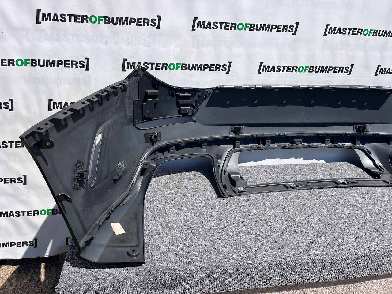 Range Rover Sport Svr Sv 2024-on Rear Bumper 6 Pdc Black Genuine [p405]