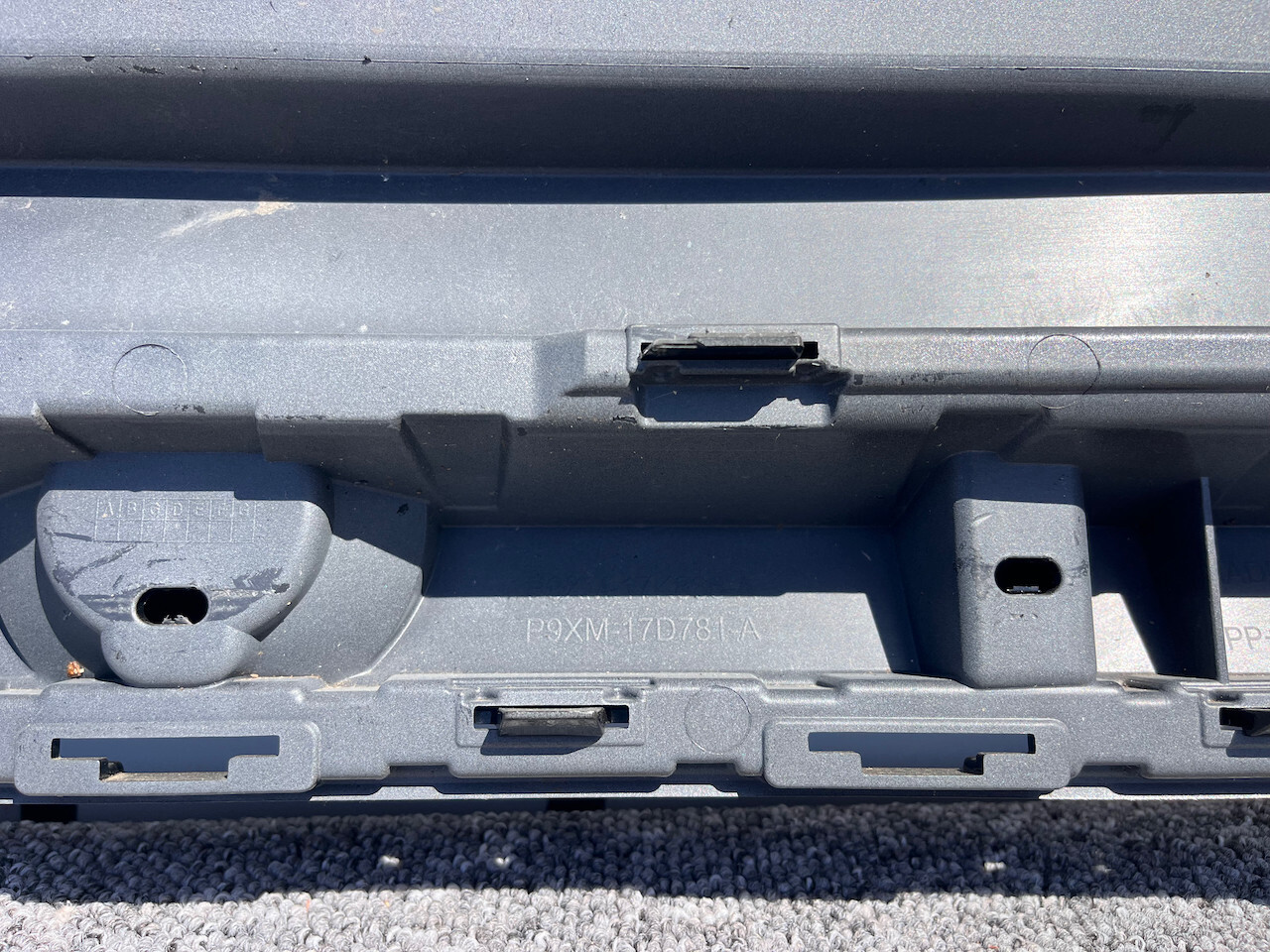 Range Rover Sport Svr Sv 2024-on Rear Bumper 6 Pdc Black Genuine [p405]