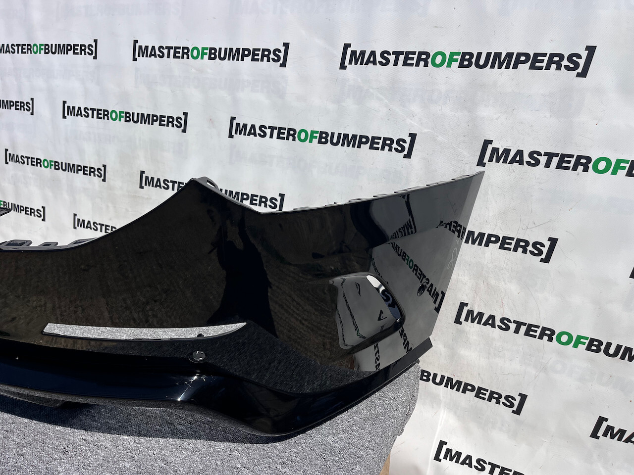 Range Rover Sport Svr Sv 2024-on Rear Bumper 6 Pdc Black Genuine [p406]