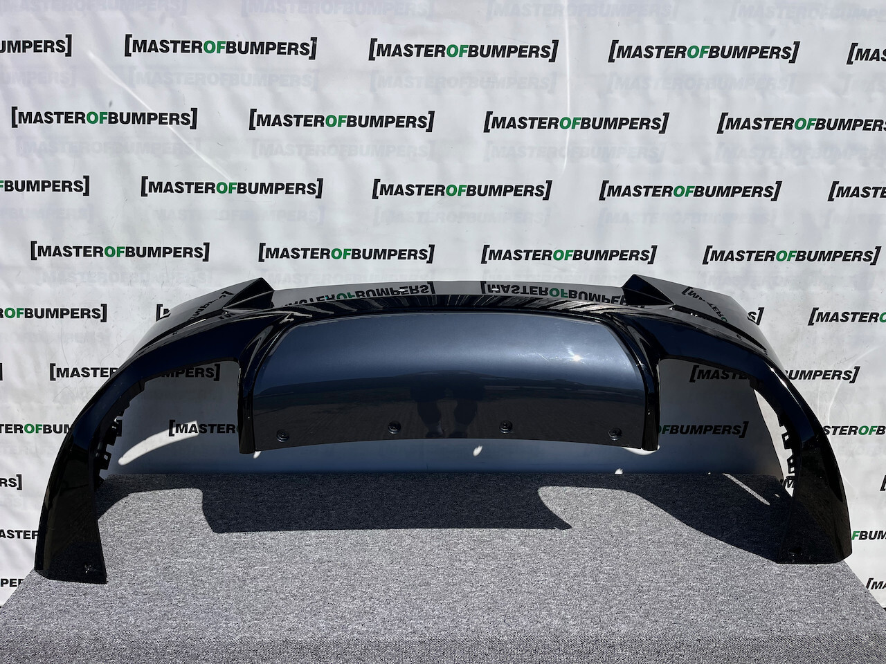 Range Rover Sport Svr Sv 2024-on Rear Bumper 6 Pdc Black Genuine [p406]