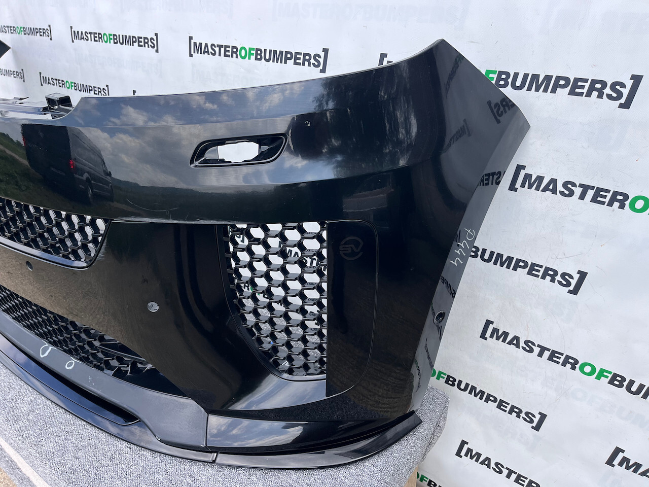 Range Rover Sport Sv Svr Limited 2024-on Front Bumper 6 Pdc Genuine [p444]