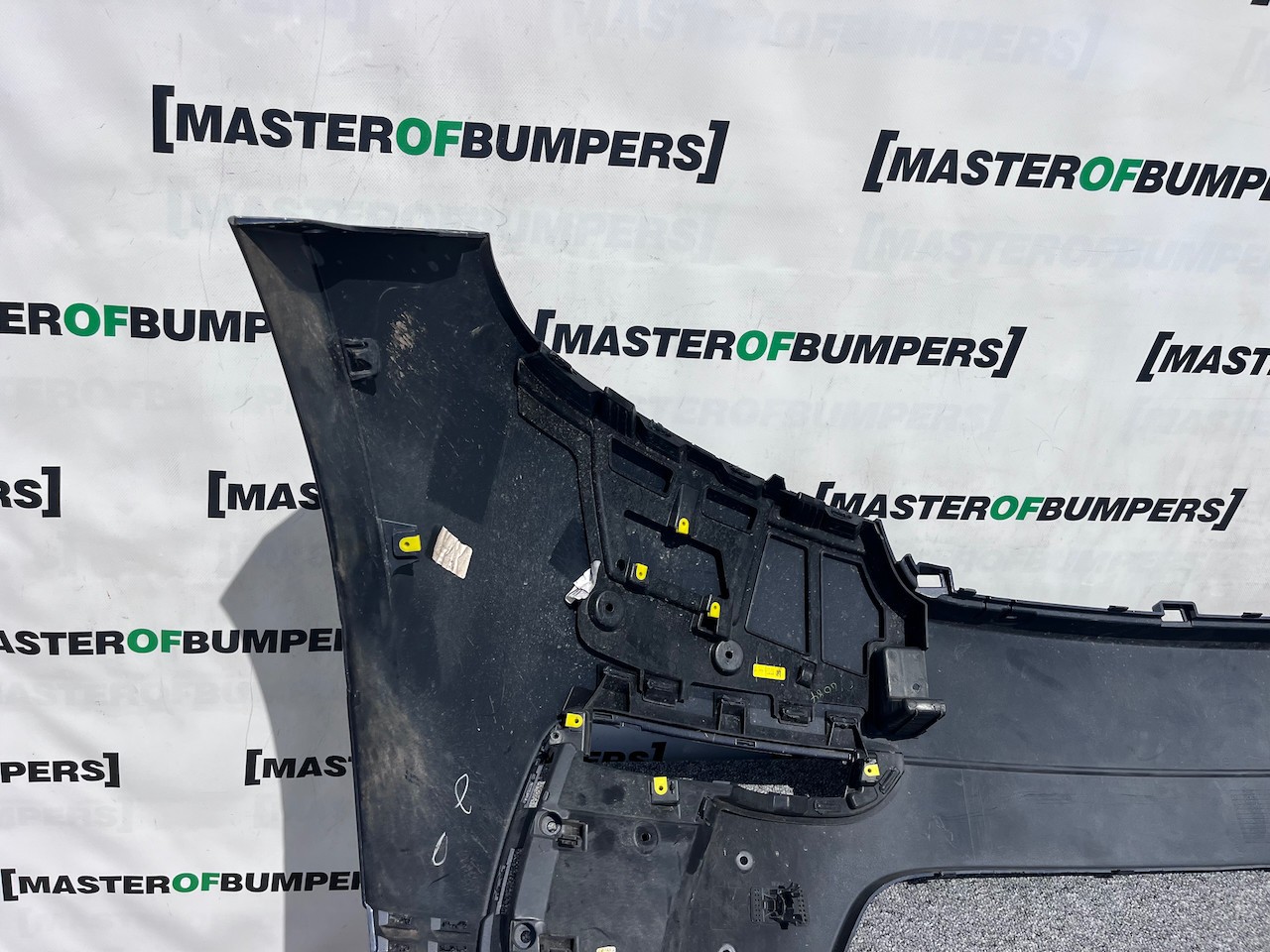 Range Rover Velar Dynamic Hse Suv 2019-2023 Front Bumper 4 Pdc Genuine [p475]