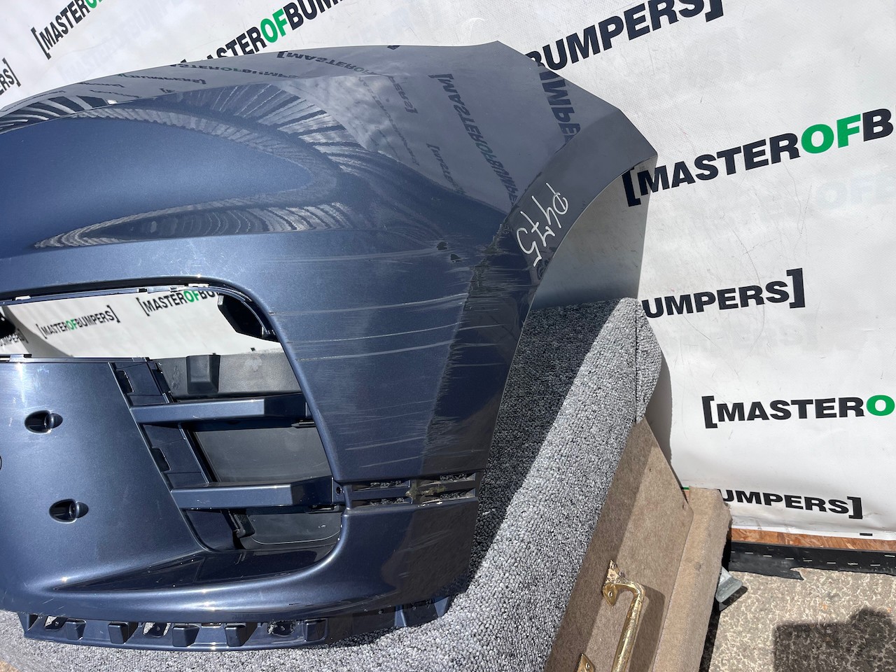 Range Rover Velar Dynamic Hse Suv 2019-2023 Front Bumper 4 Pdc Genuine [p475]