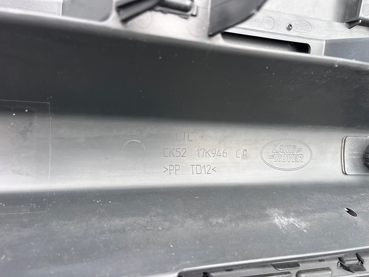 Range Rover Vouge L405 Suv 2012-2017 Front Bumper Pdc +jets Genuine [p469]