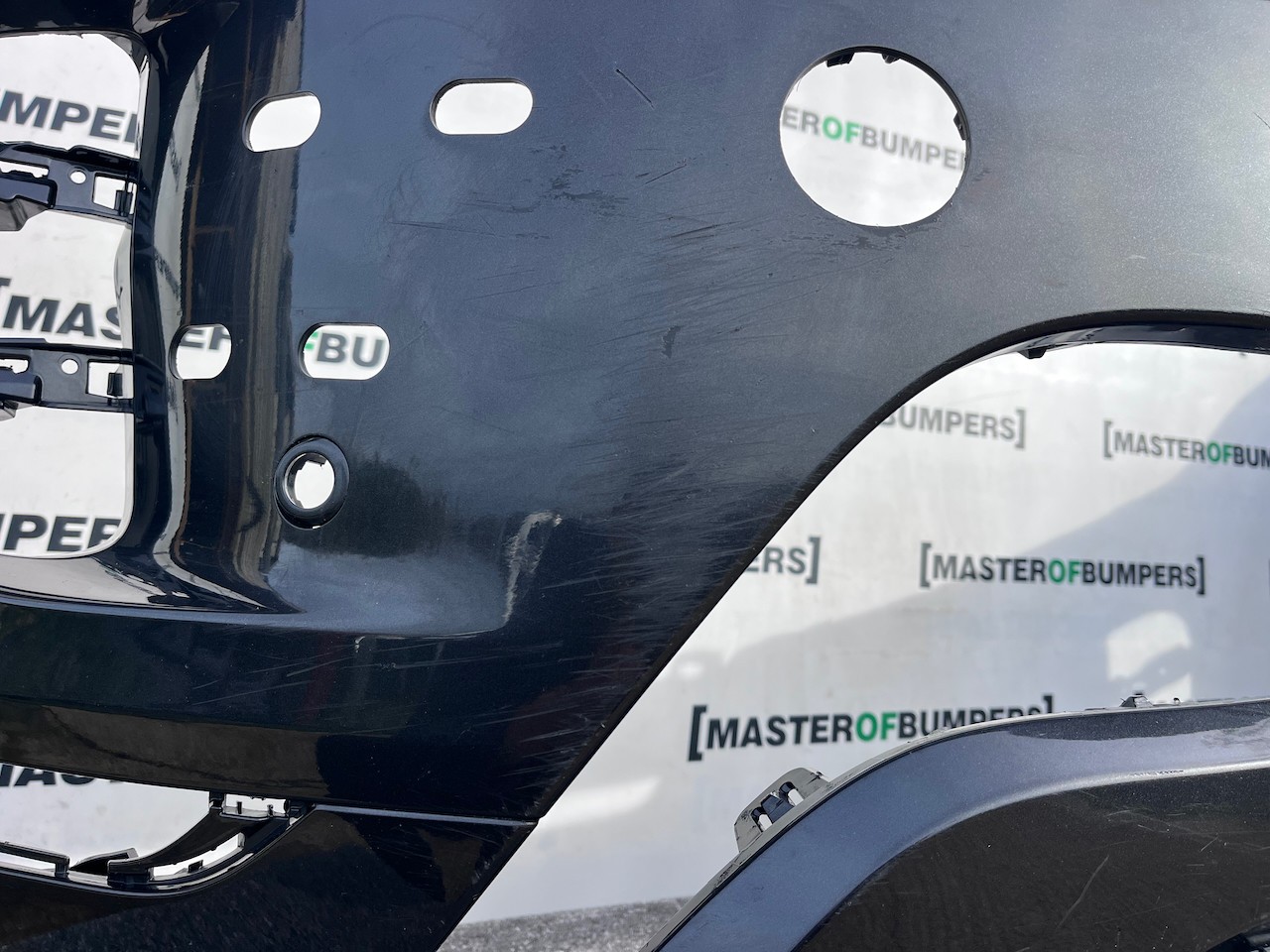 Range Rover Evoque R-dynamic Hse 2019-2023 Front Bumper 6 Pdc Genuine [p546]