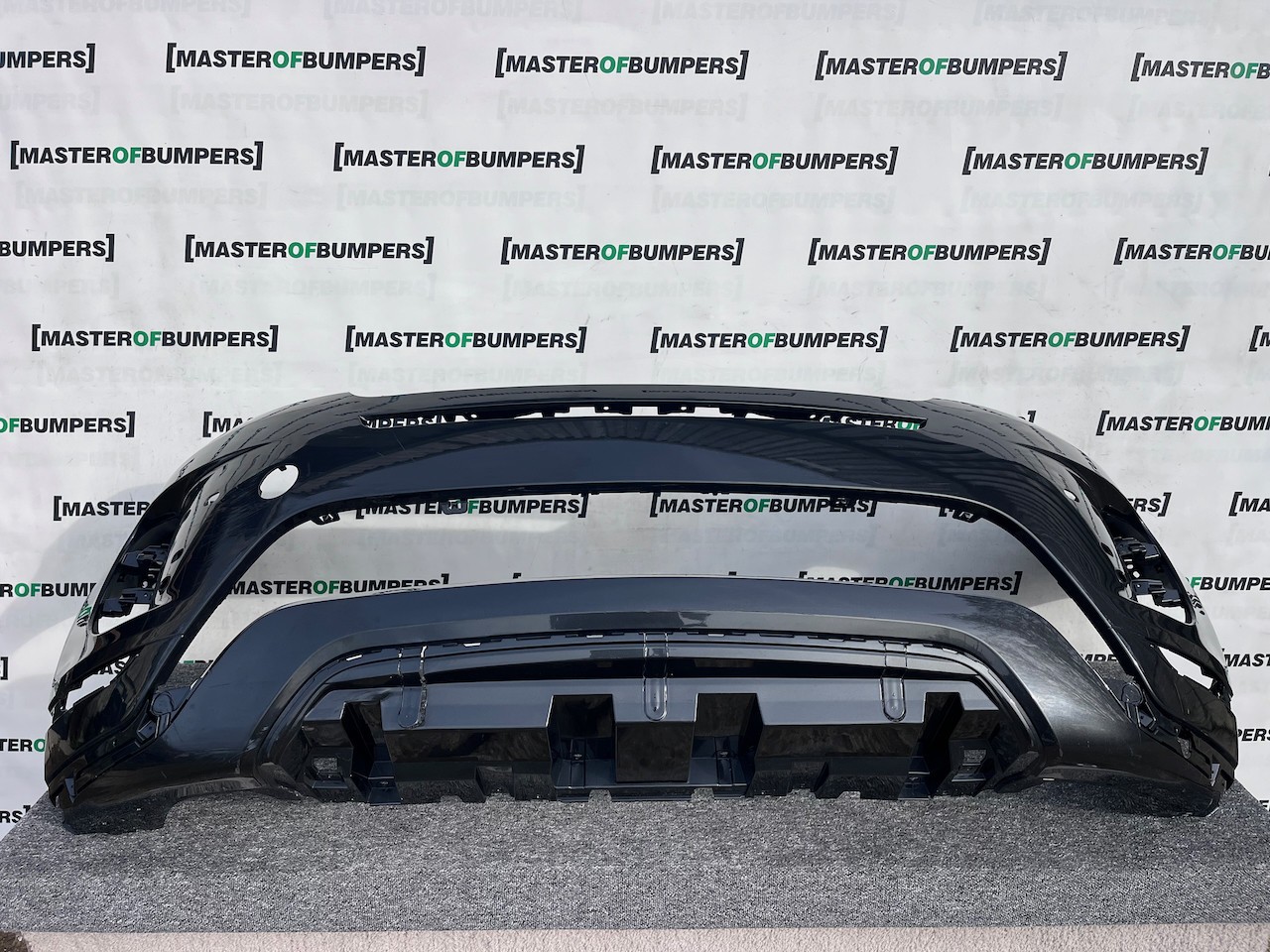 Range Rover Evoque R-dynamic Hse 2019-2023 Front Bumper 6 Pdc Genuine [p546]