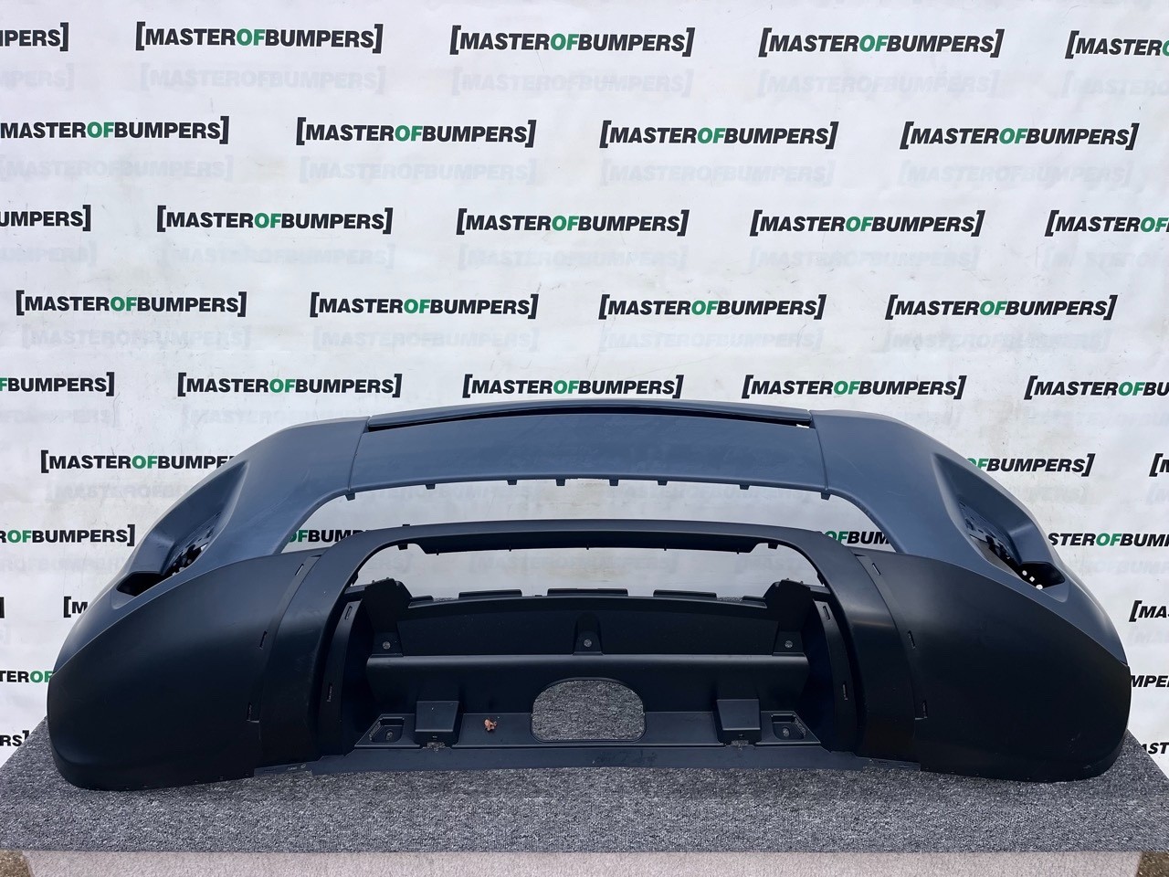 Range Rover Evoque Se Mk1 2011-2015 Front Bumper No Pdc No Jets Genuine [p552]