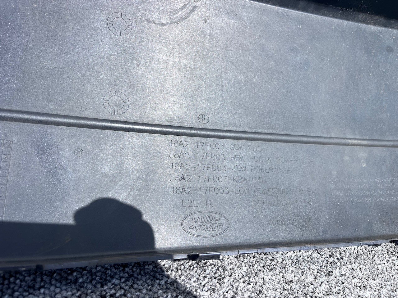 Range Rover Velar Dynamic Hse Suv 2019-2023 Front Bumper 4 Pdc Genuine [p475]