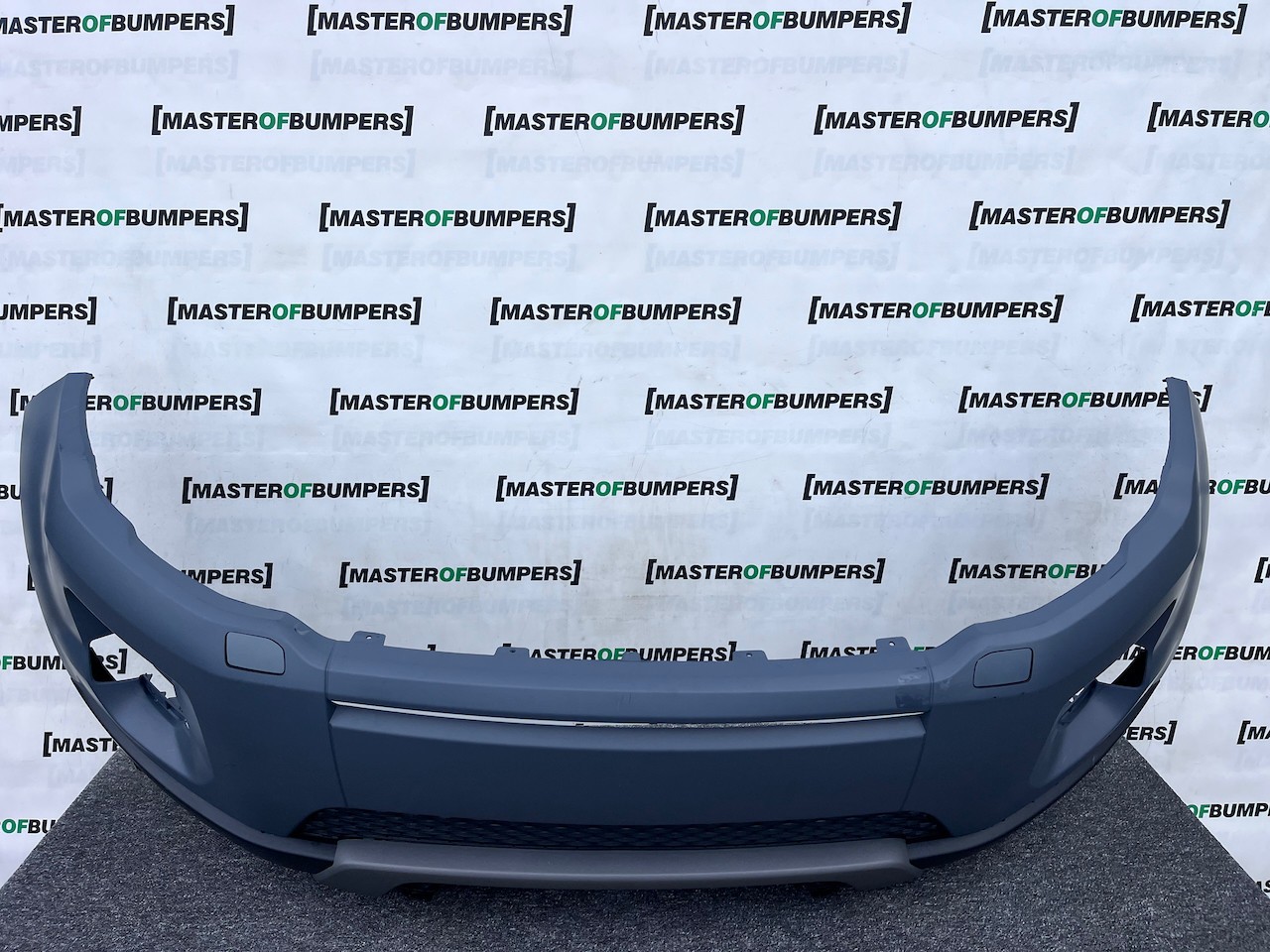 Range Rover Evoque Se Mk1 2011-2015 Front Bumper 6 Pdc + Jets Genuine [p592]