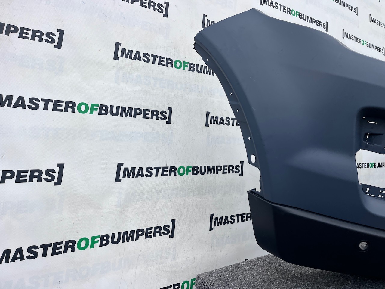 Range Rover Evoque Se Mk1 2011-2015 Front Bumper 6 Pdc + Jets Genuine [p592]