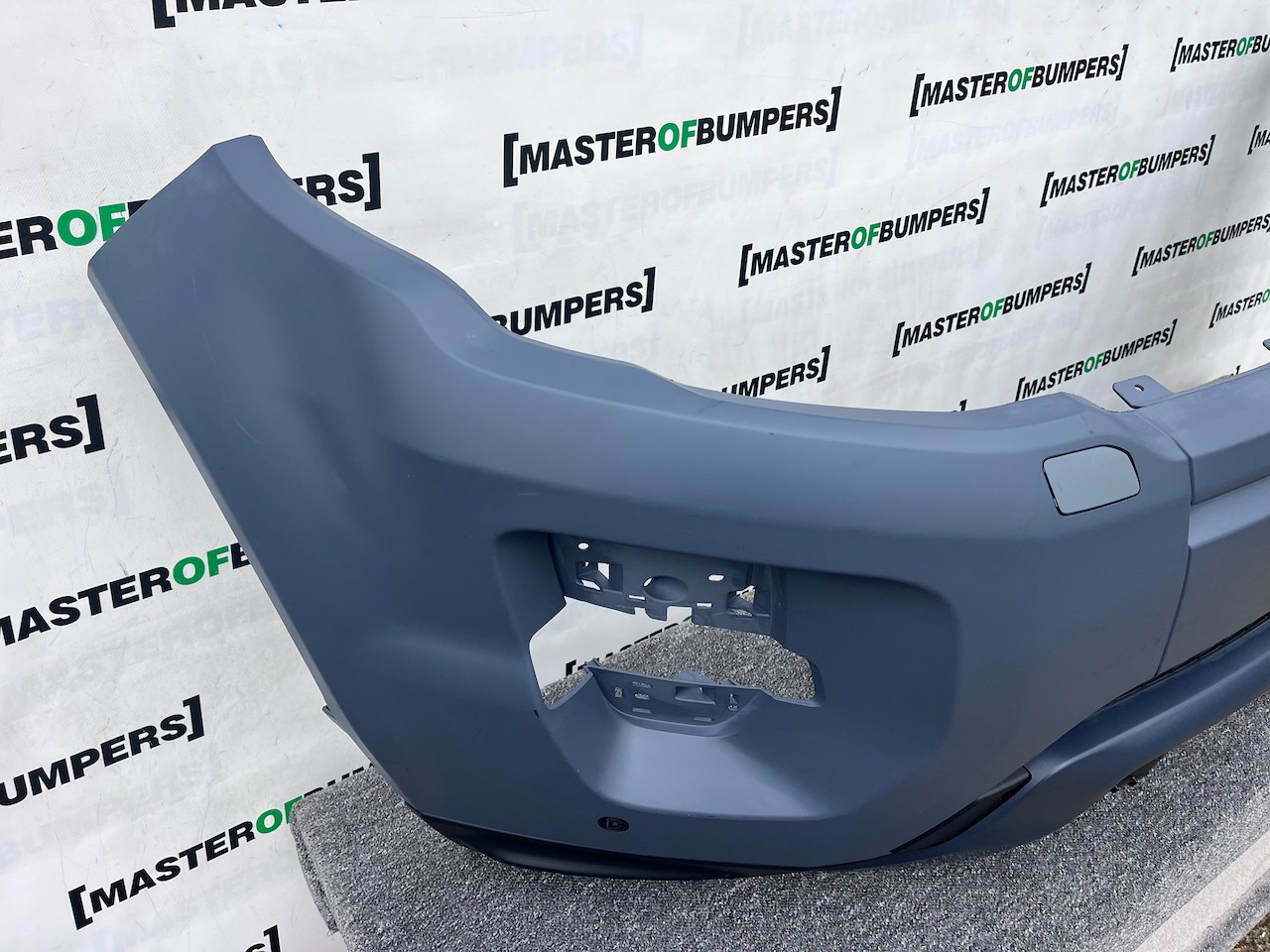 Range Rover Evoque Dynamic Mk1 2011-2015 Front Bumper 4 Pdc +jets Genuine [p612]