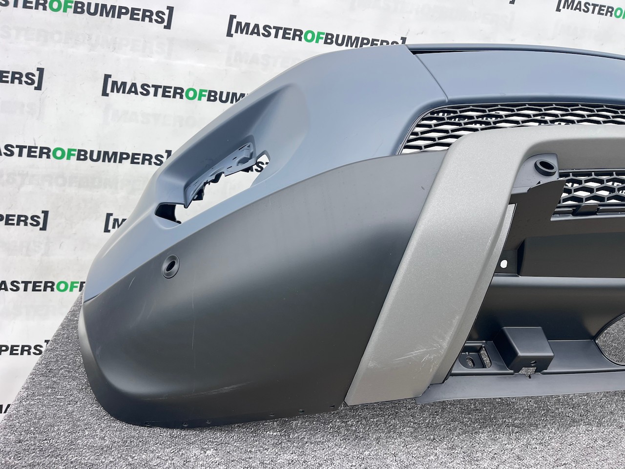 Range Rover Evoque Se Mk1 2011-2015 Front Bumper 4 Pdc +jets Genuine [p623]