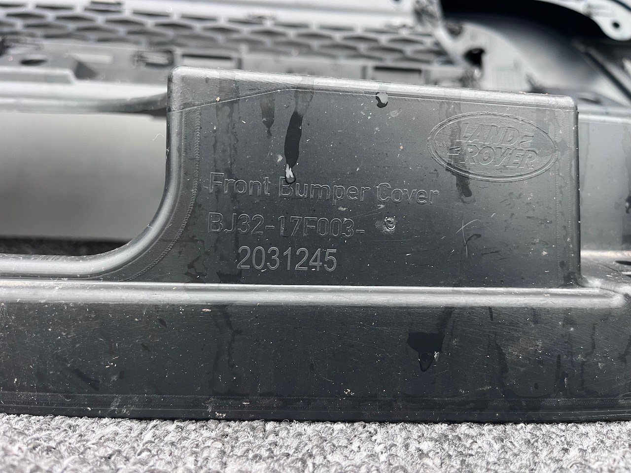 Range Rover Evoque Se Mk1 2011-2015 Front Bumper 4 Pdc +jets Genuine [p623]