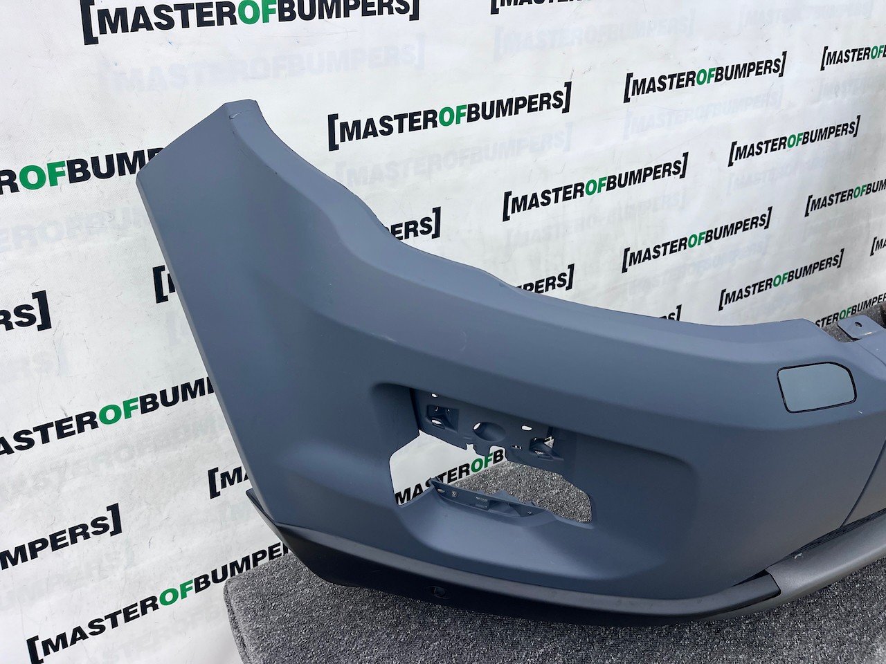 Range Rover Evoque Se Mk1 2011-2015 Front Bumper 4 Pdc +jets Genuine [p623]