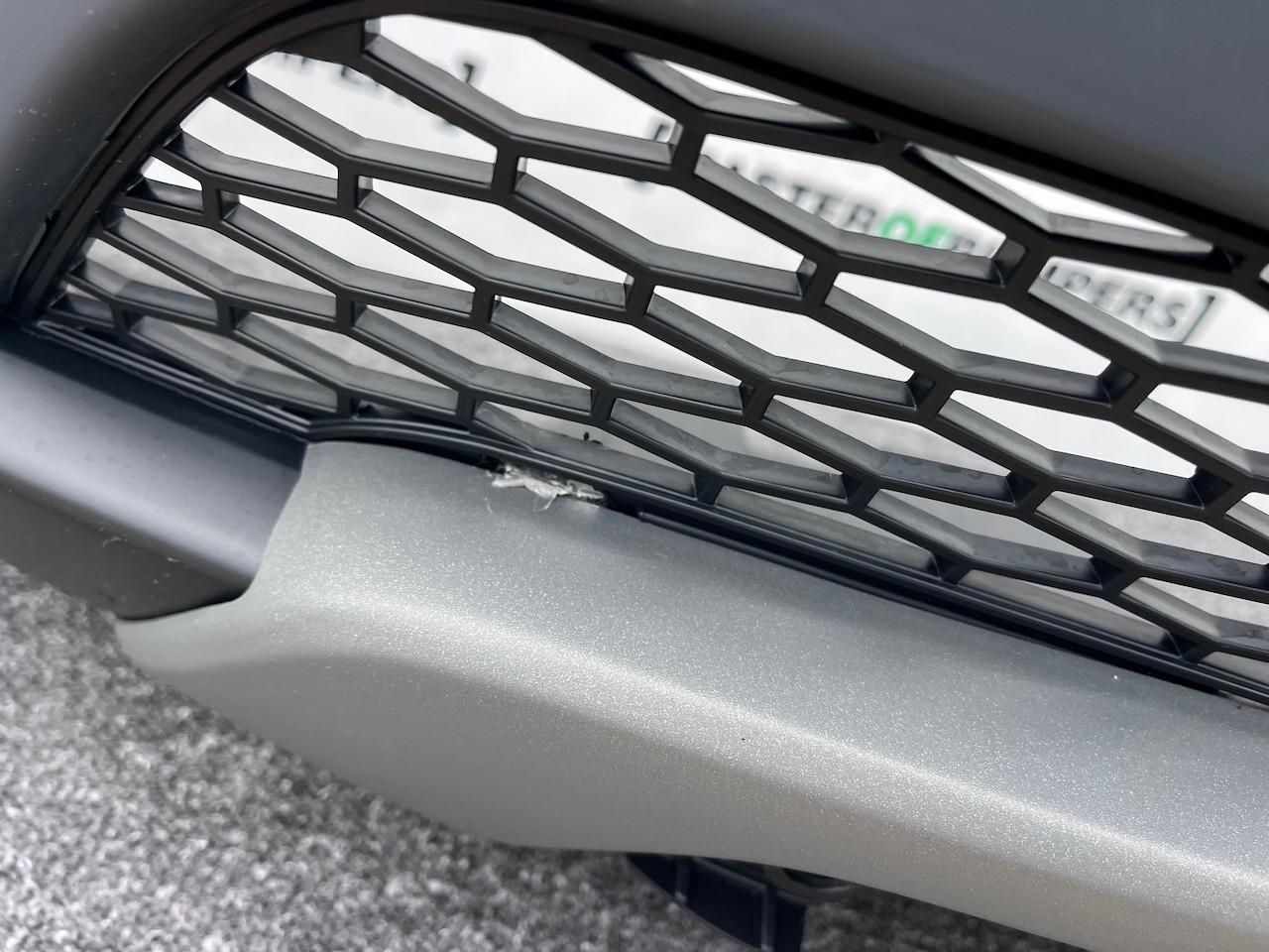 Range Rover Evoque Se Mk1 2011-2015 Front Bumper 4 Pdc +jets Genuine [p623]