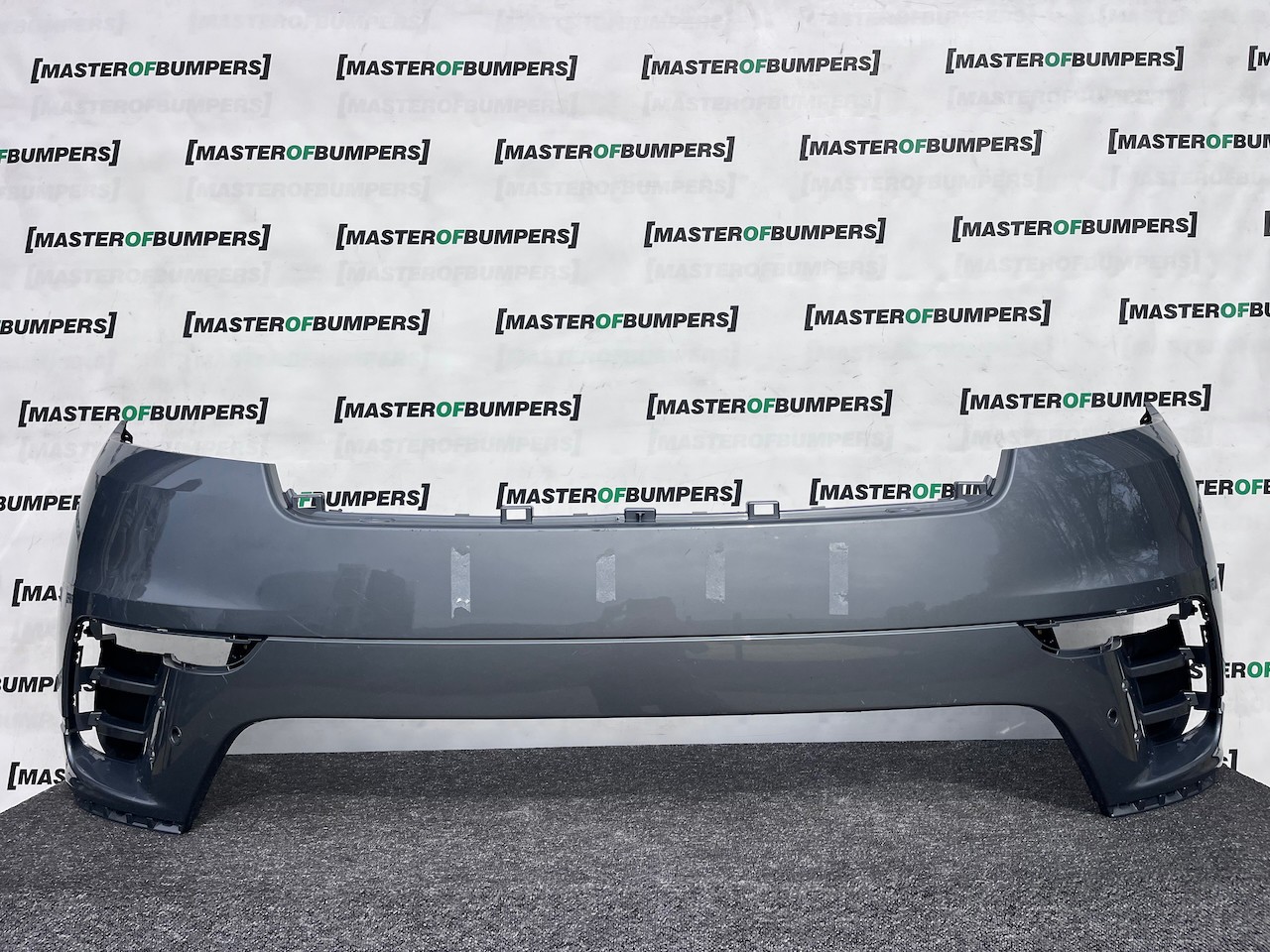 Range Rover Velar R-dynamic Hse Suv 2019-2023 Front Bumper 4 Pdc Genuine [p658]