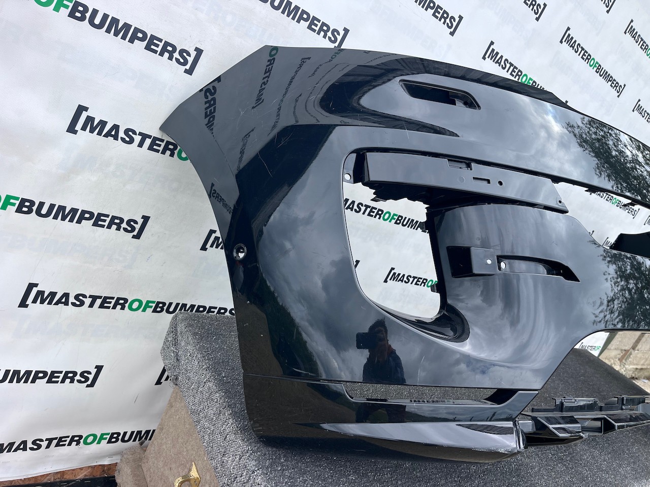 Range Rover Sport L461 Suv 2023-2026 Front Bumper 6 Pdc + Jets Genuine [p690]