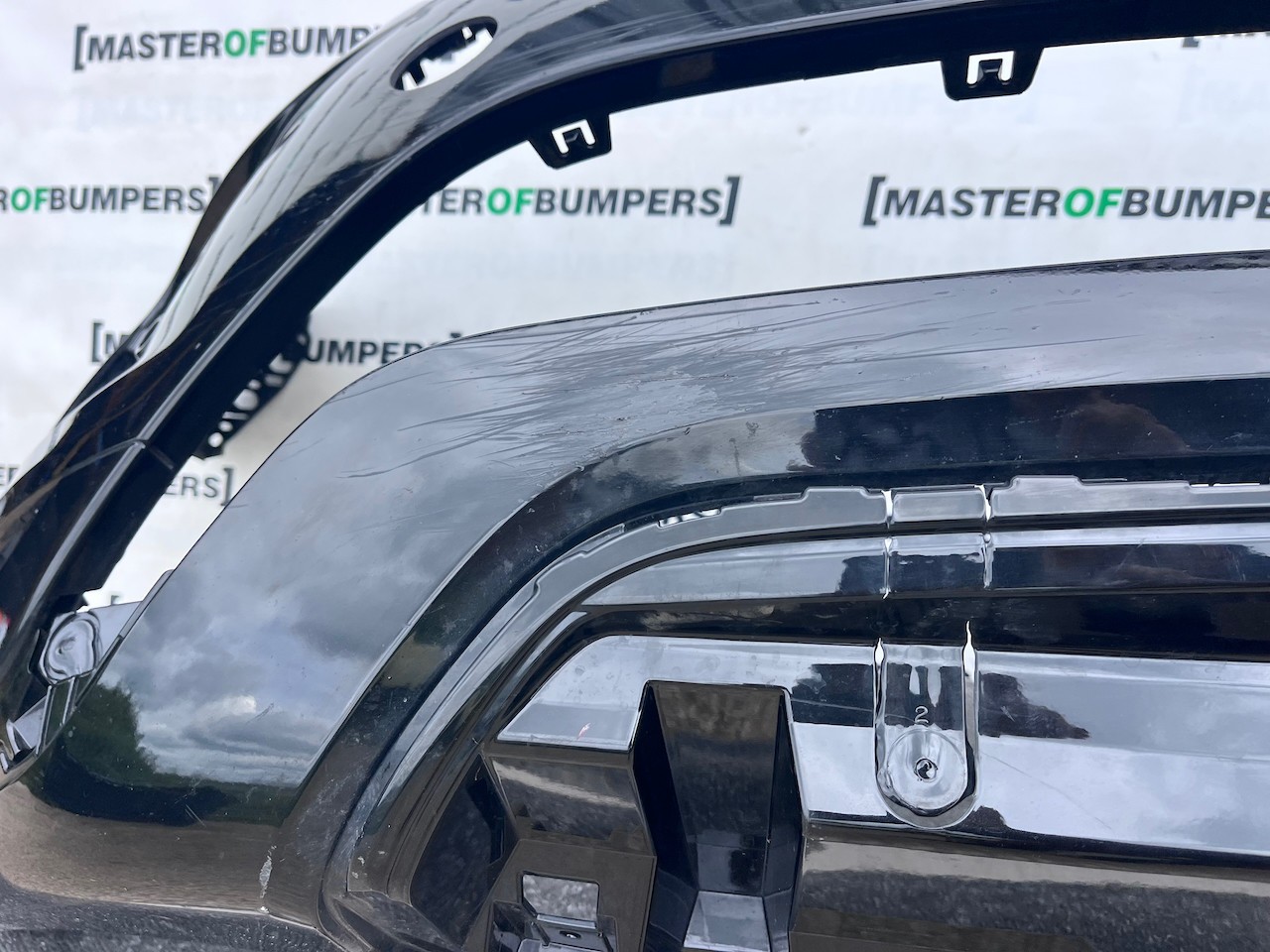Range Rover Evoque R-dynamic Hse 2019-2023 Front Bumper 6 Pdc Genuine [p692]