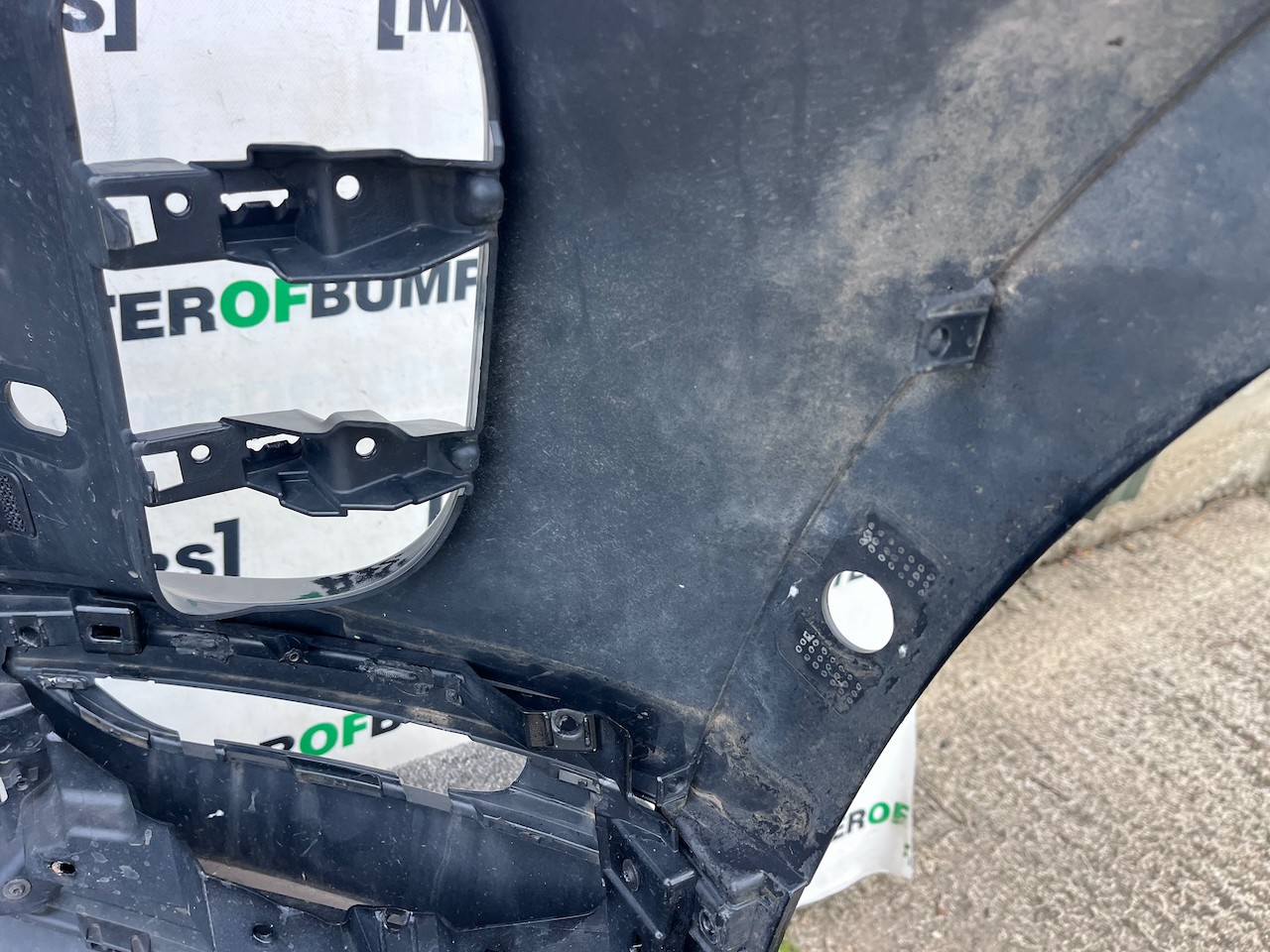 Range Rover Evoque R-dynamic Hse 2019-2023 Front Bumper 6 Pdc Genuine [p692]