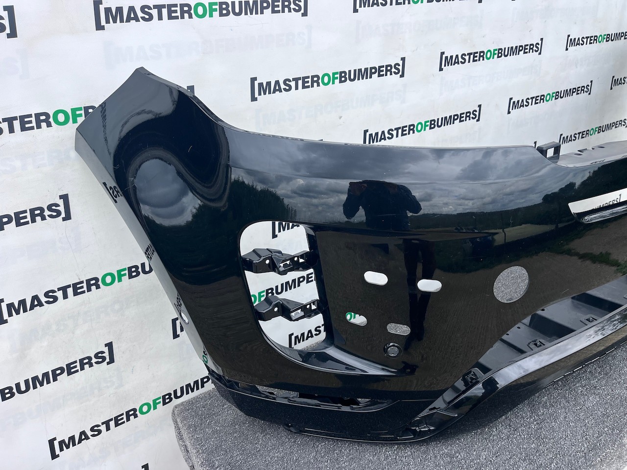 Range Rover Evoque R-dynamic Hse 2019-2023 Front Bumper 6 Pdc Genuine [p692]