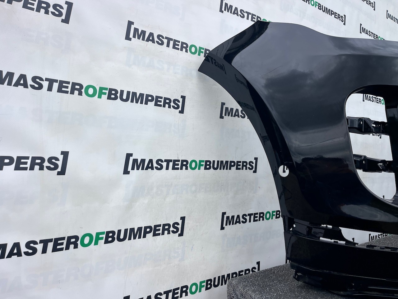 Range Rover Evoque R-dynamic Hse 2019-2023 Front Bumper 6 Pdc Genuine [p692]