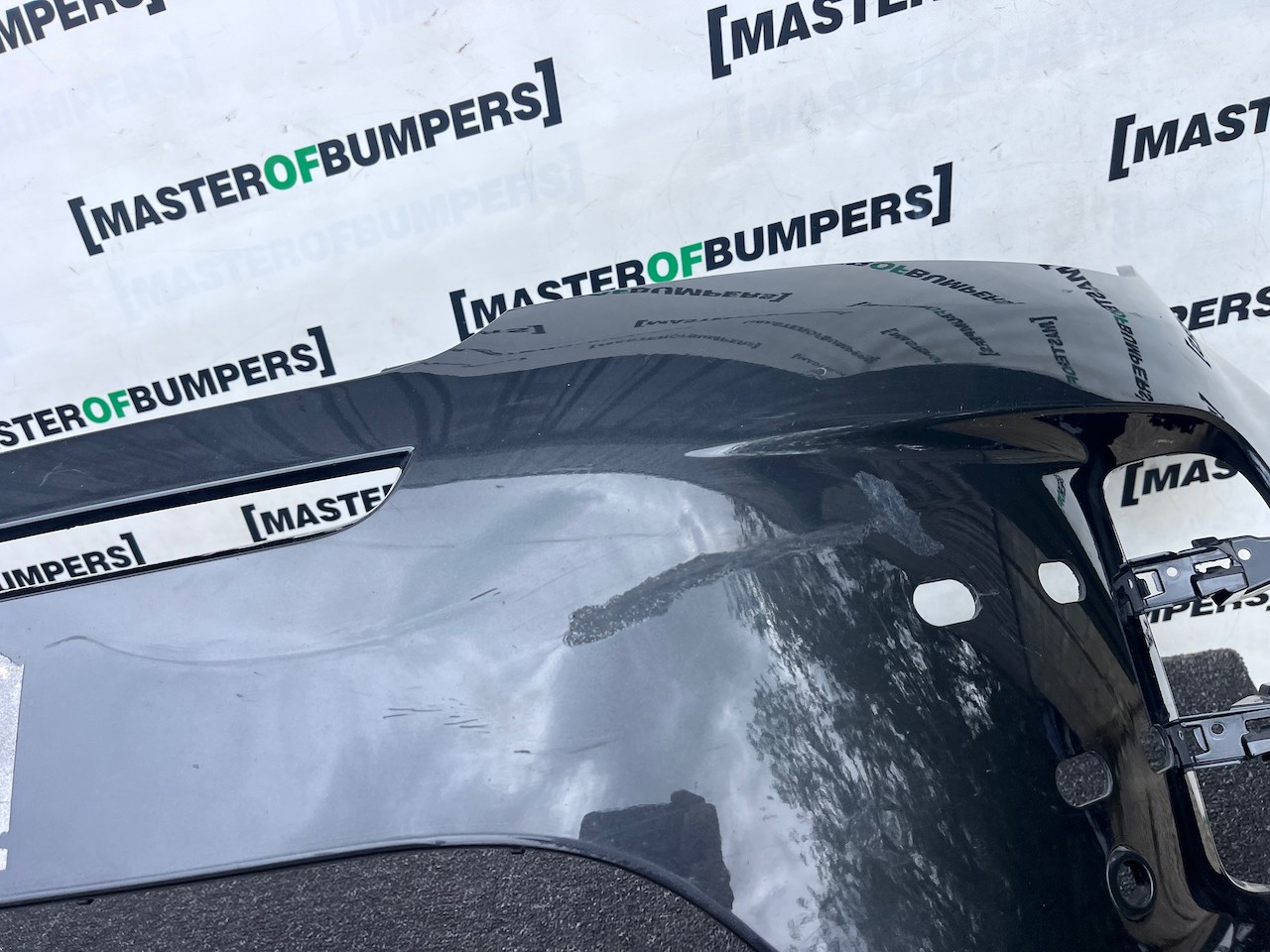 Range Rover Evoque R-dynamic Hse 2019-2023 Front Bumper 4 Pdc Genuine [p694]