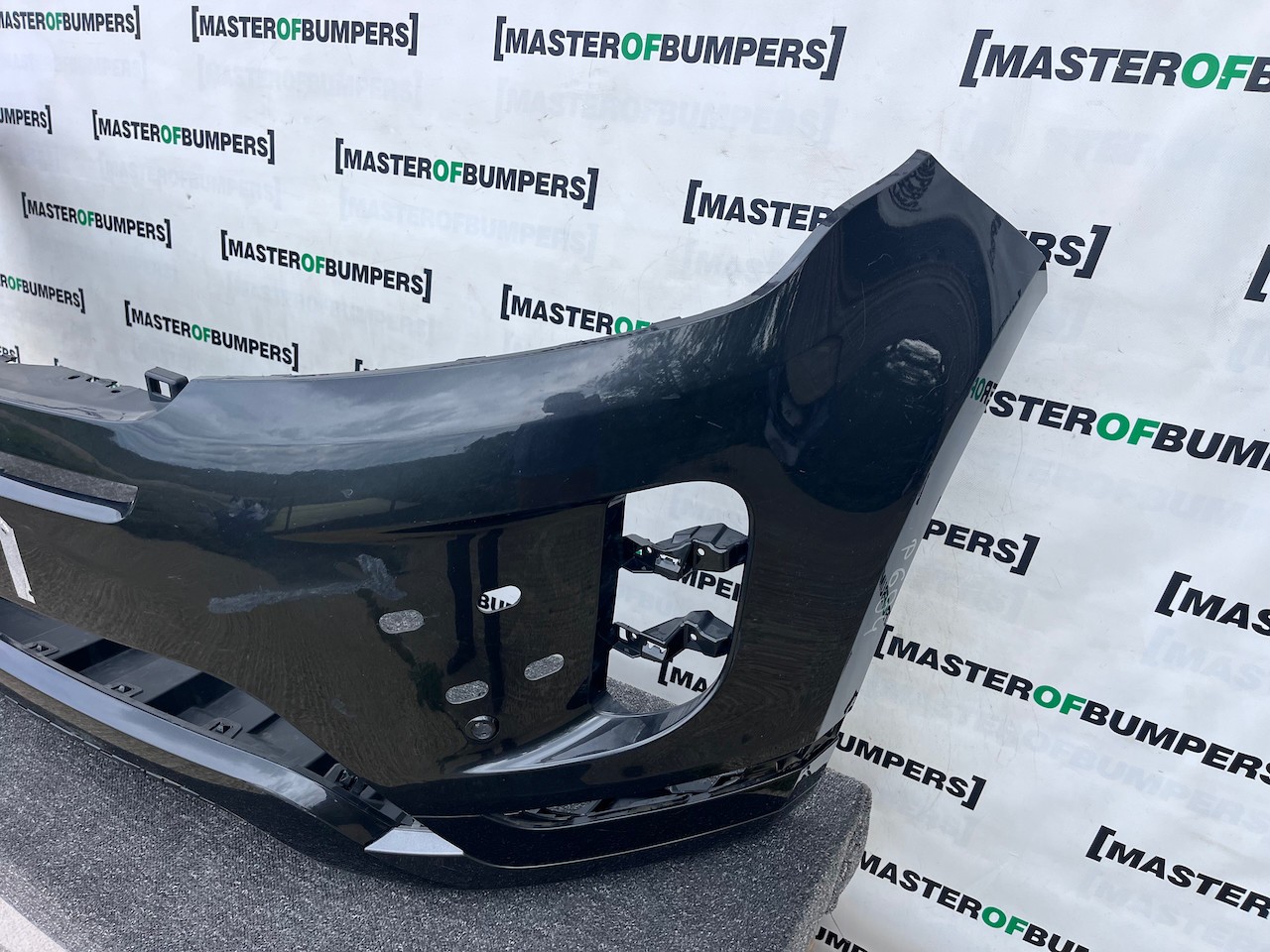 Range Rover Evoque R-dynamic Hse 2019-2023 Front Bumper 4 Pdc Genuine [p694]