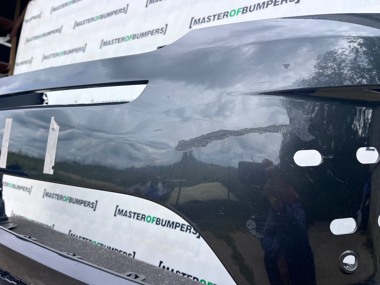 Range Rover Evoque R-dynamic Hse 2019-2023 Front Bumper 4 Pdc Genuine [p694]