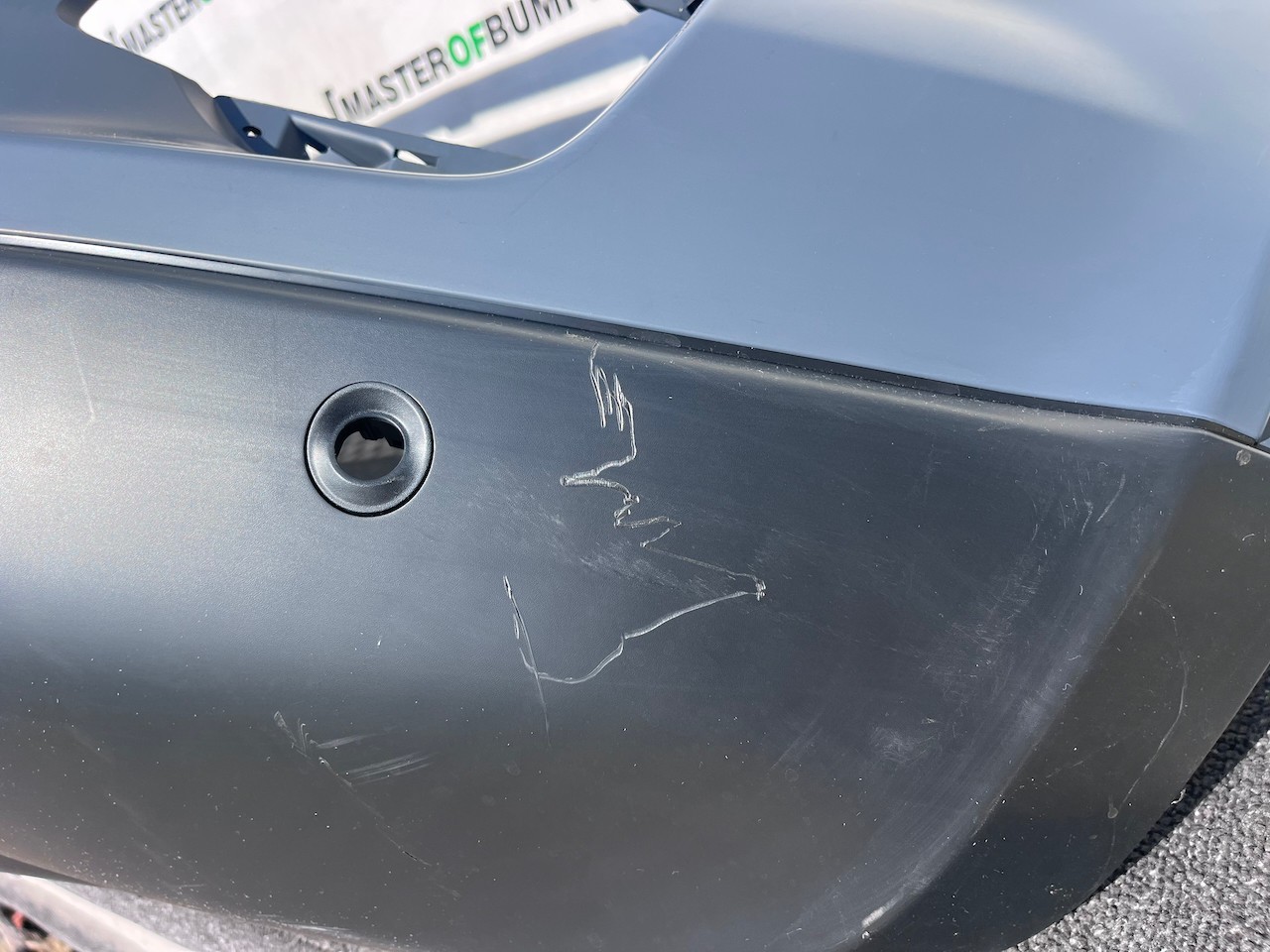Range Rover Evoque Se Mk1 2011-2015 Front Bumper 6 Pdc + Jets Genuine [p719]